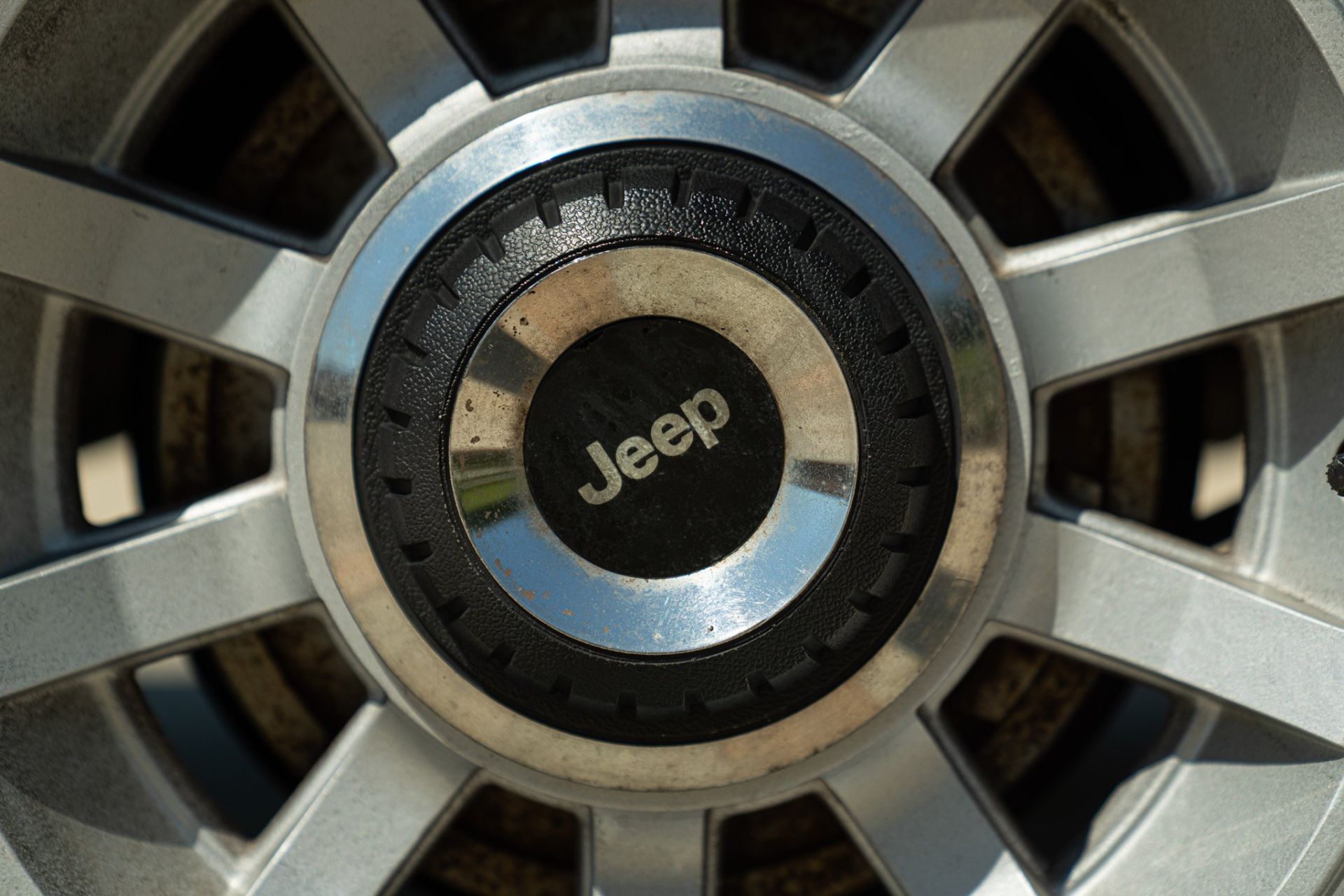 1985 JEEP CHEROKEE 2.8 V6