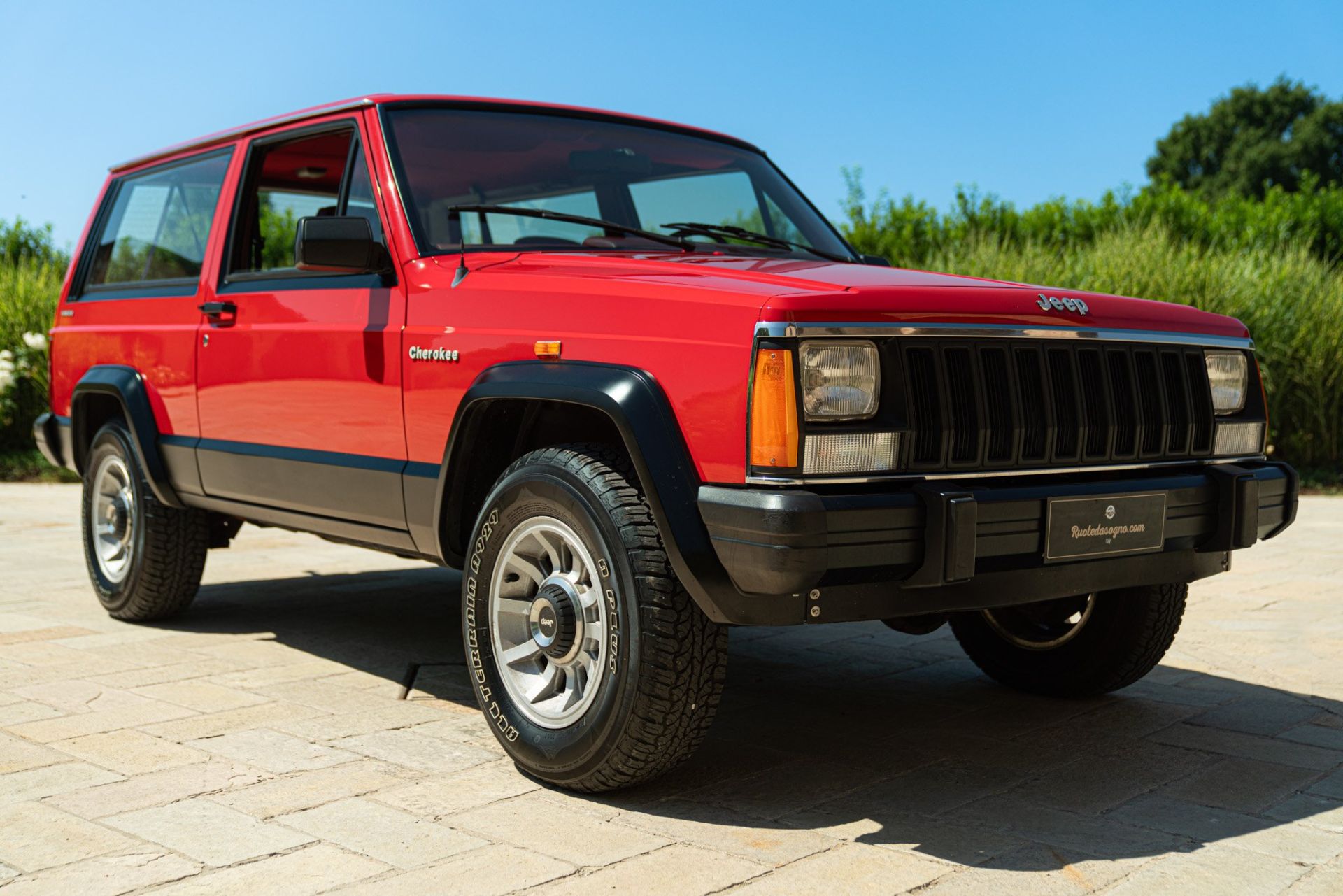 1985 JEEP CHEROKEE 2.8 V6