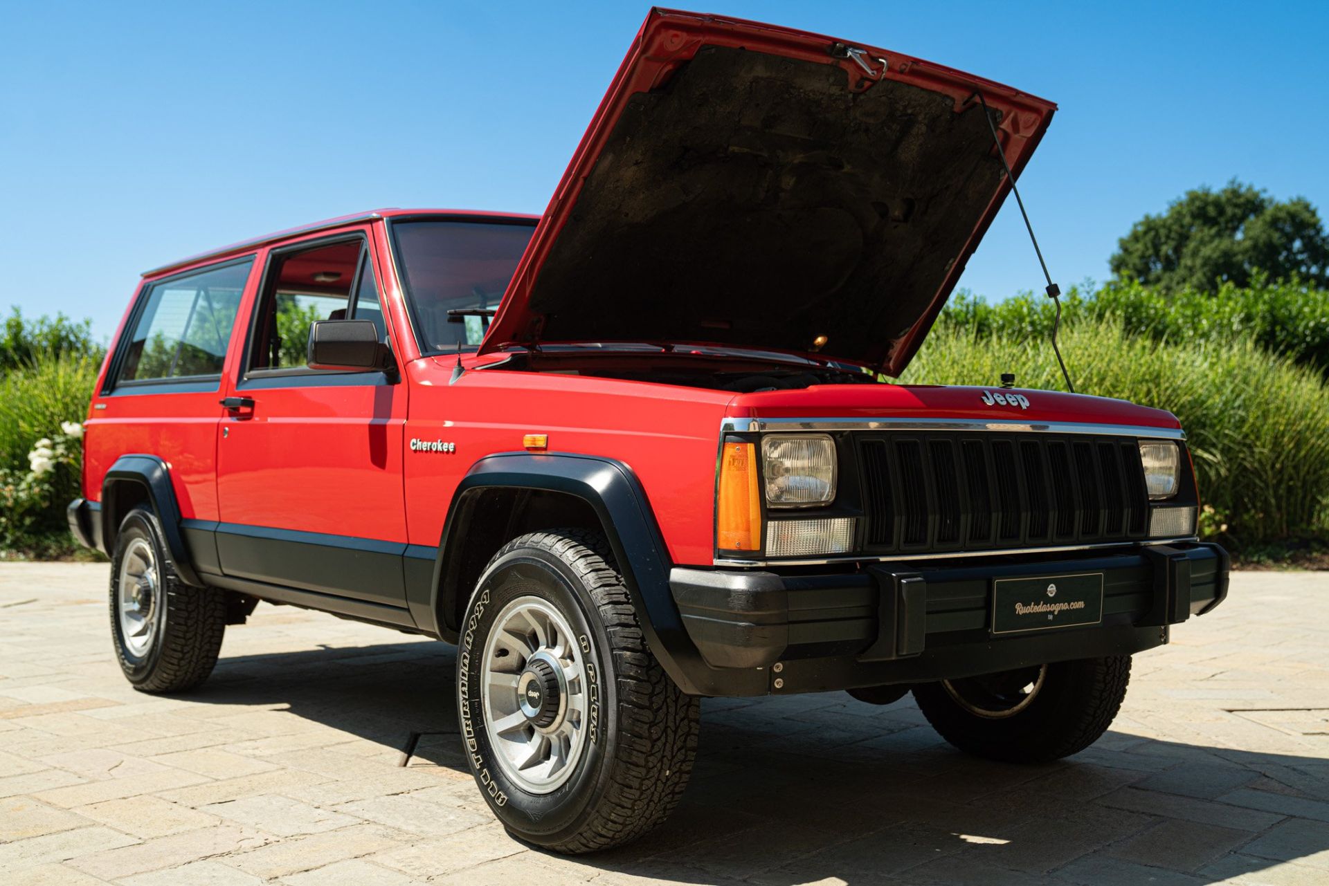 1985 JEEP CHEROKEE 2.8 V6
