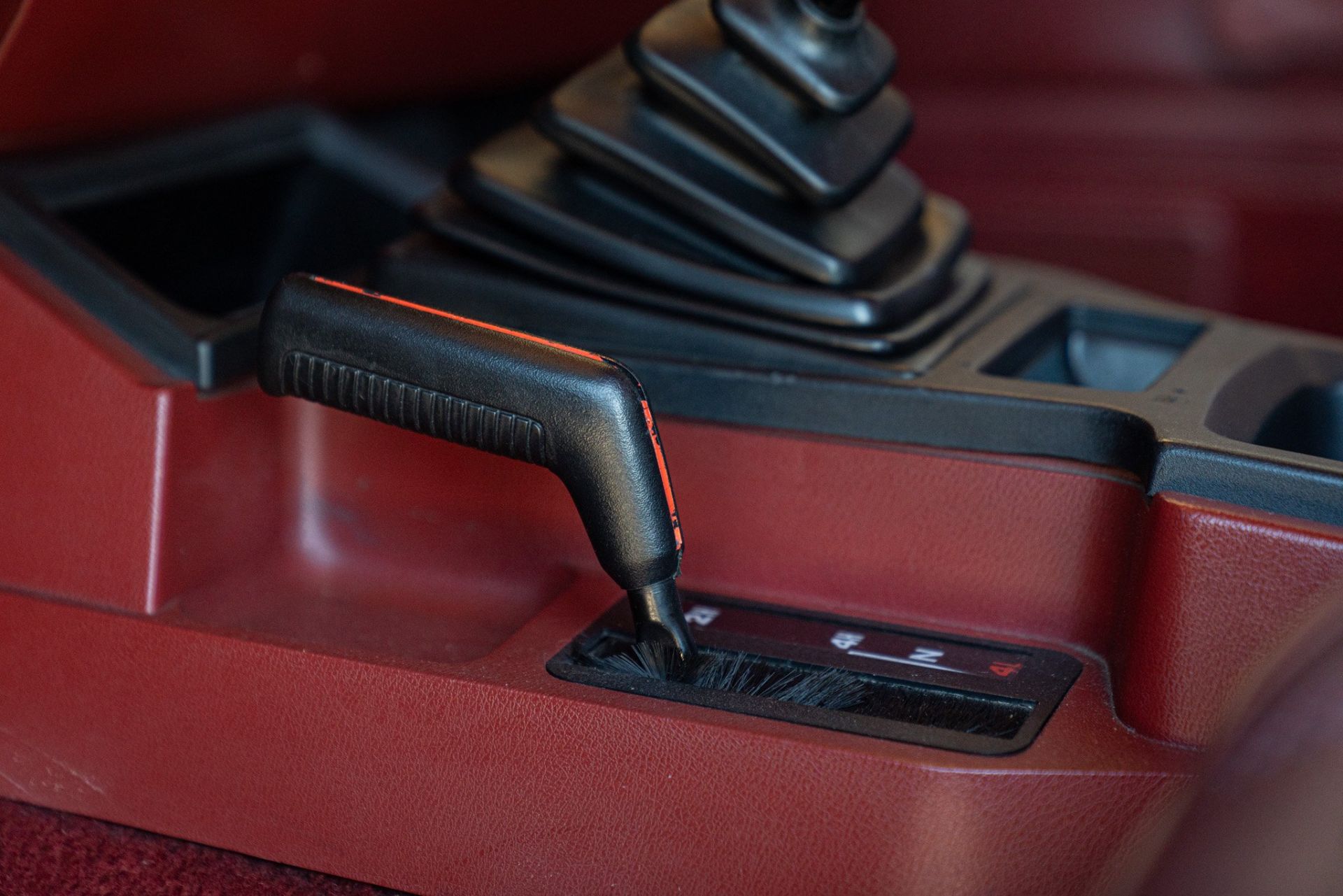 1985 JEEP CHEROKEE 2.8 V6