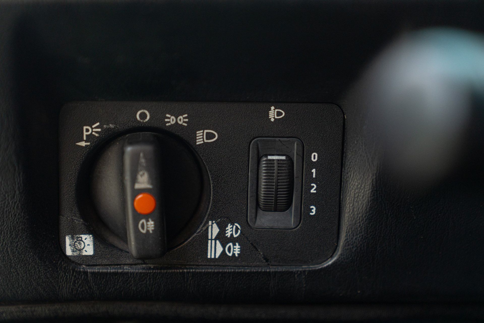 1991 MERCEDES-BENZ 190 E 1.8