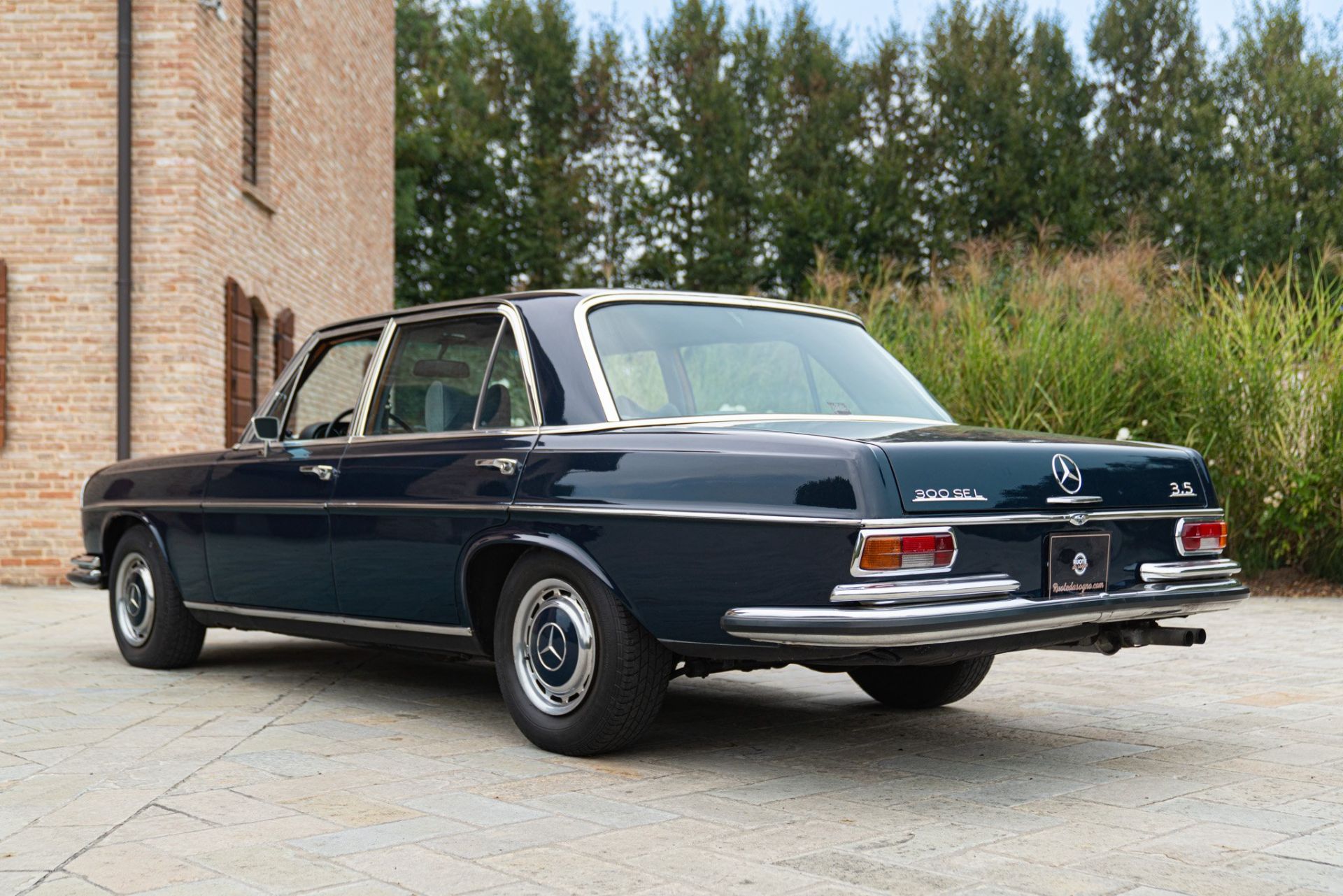 1973 MERCEDES -BENZ 300 SEL 3.5