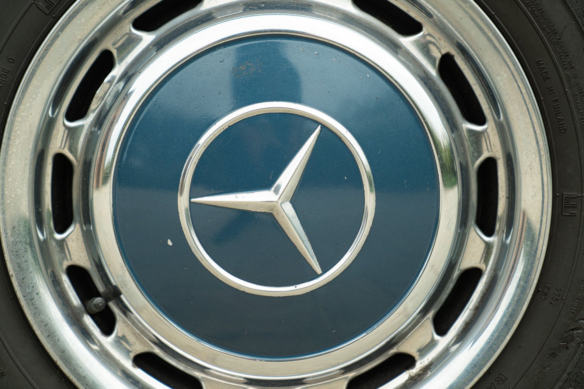 1973 MERCEDES -BENZ 300 SEL 3.5