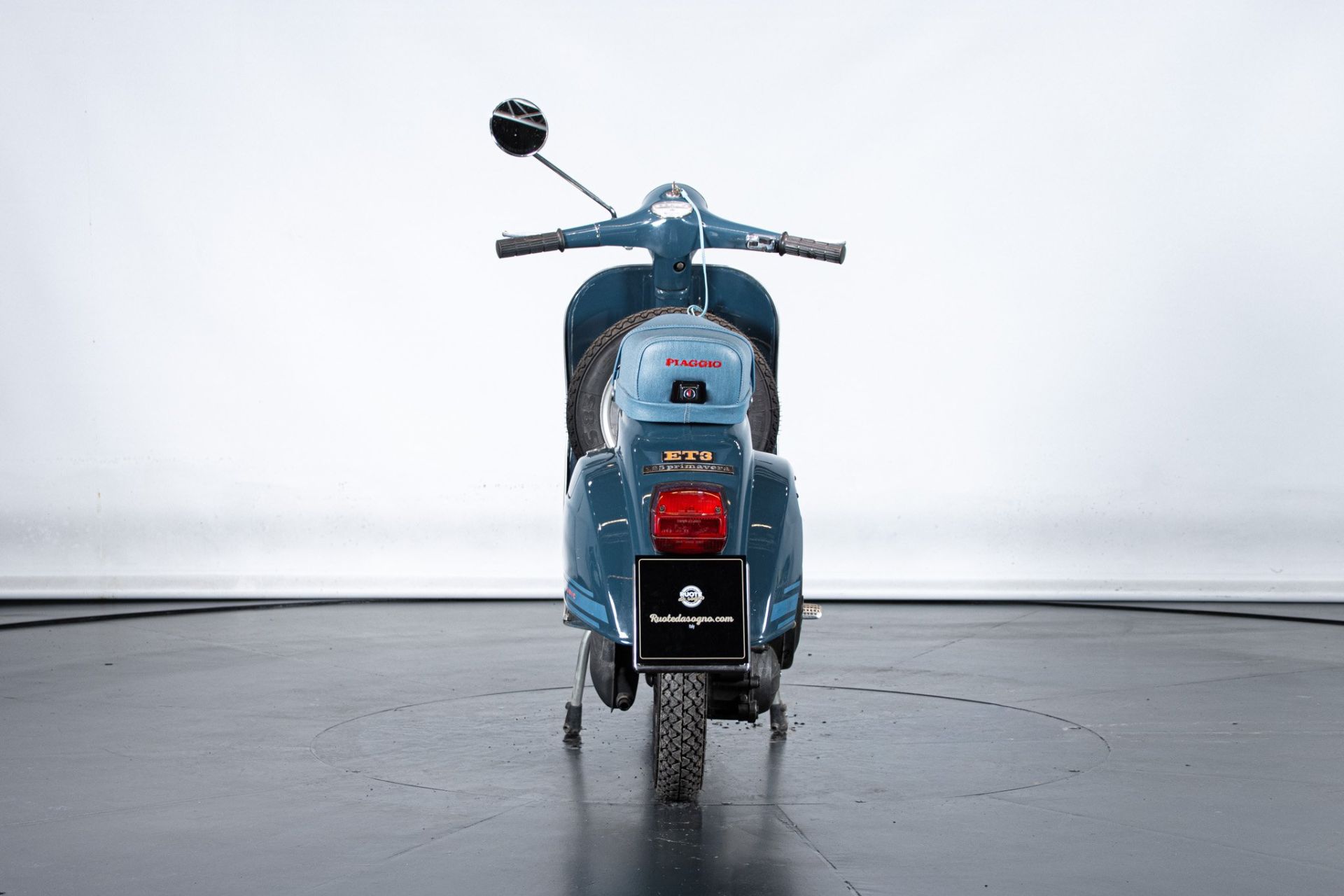 1977 VESPA ET3 125 PRIMAVERA JEANS