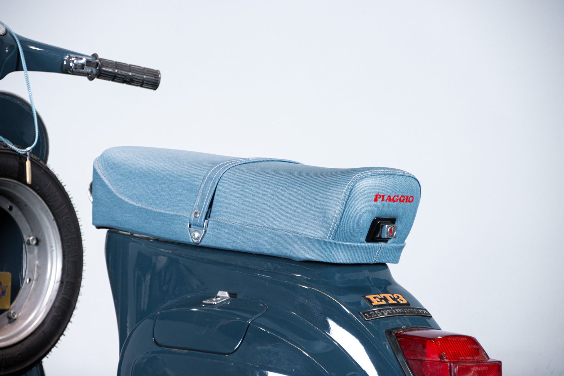1977 VESPA ET3 125 PRIMAVERA JEANS