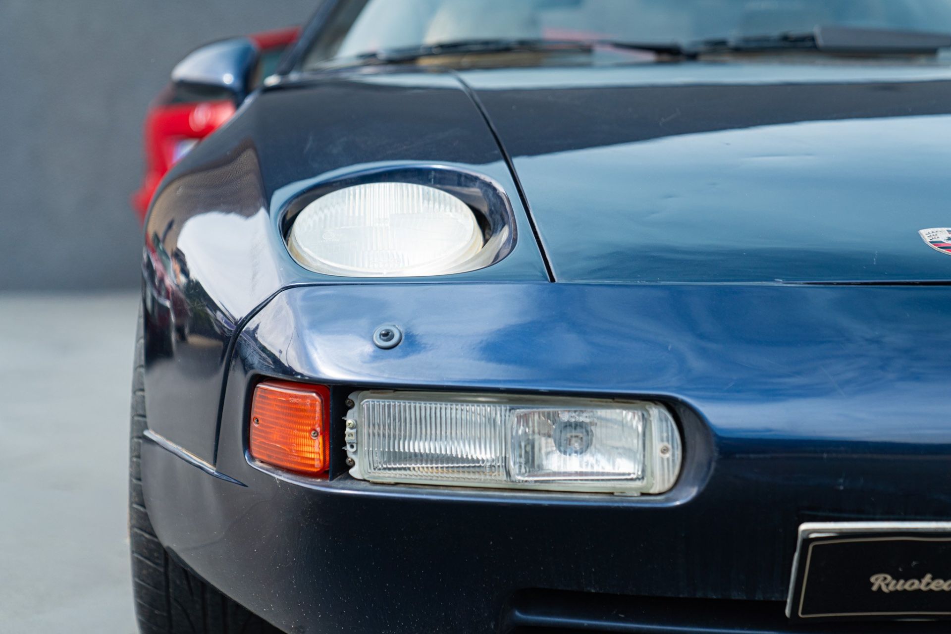 1981 PORSCHE 928