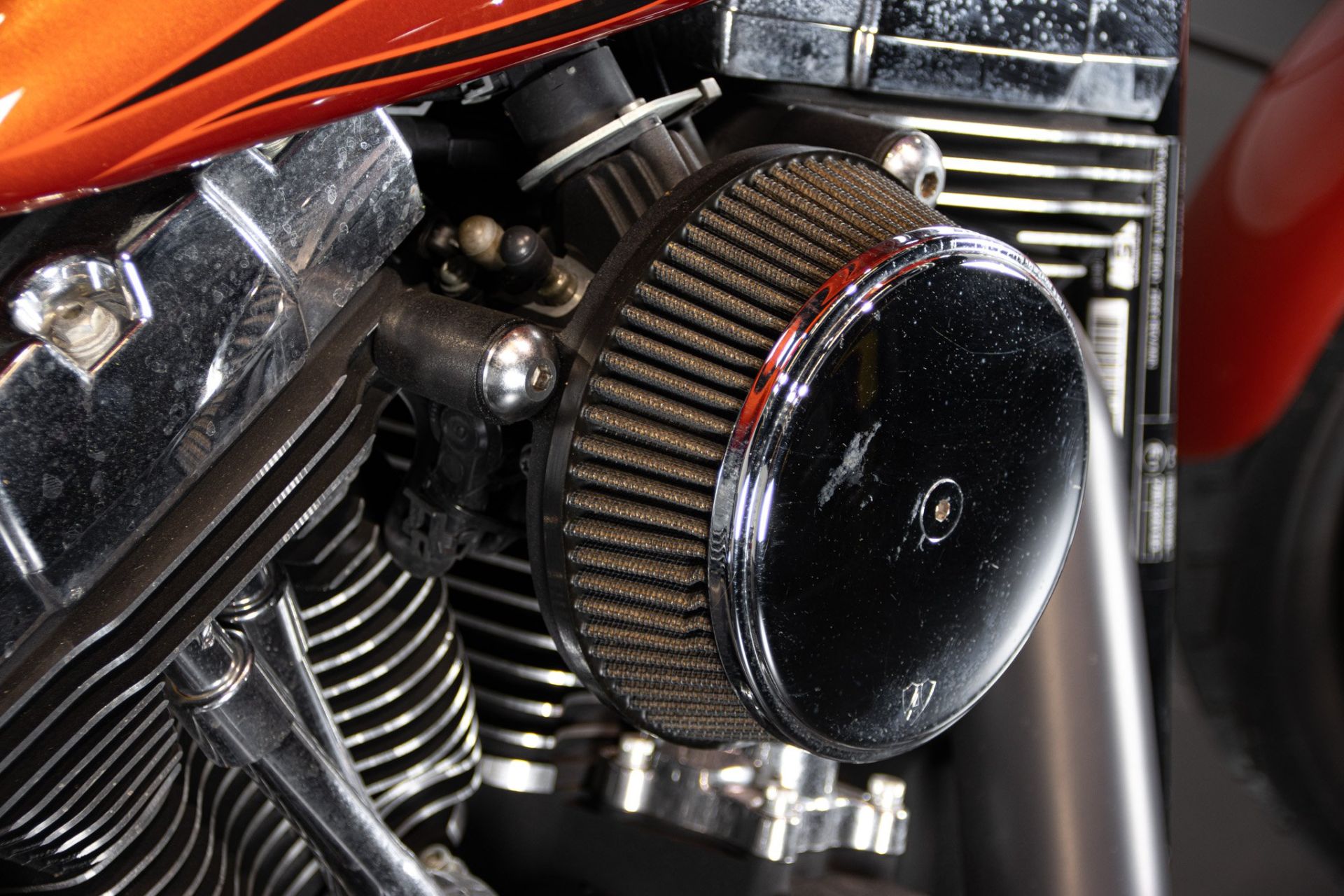 2010 HARLEY DAVIDSON DYNA WYDE GLIDE