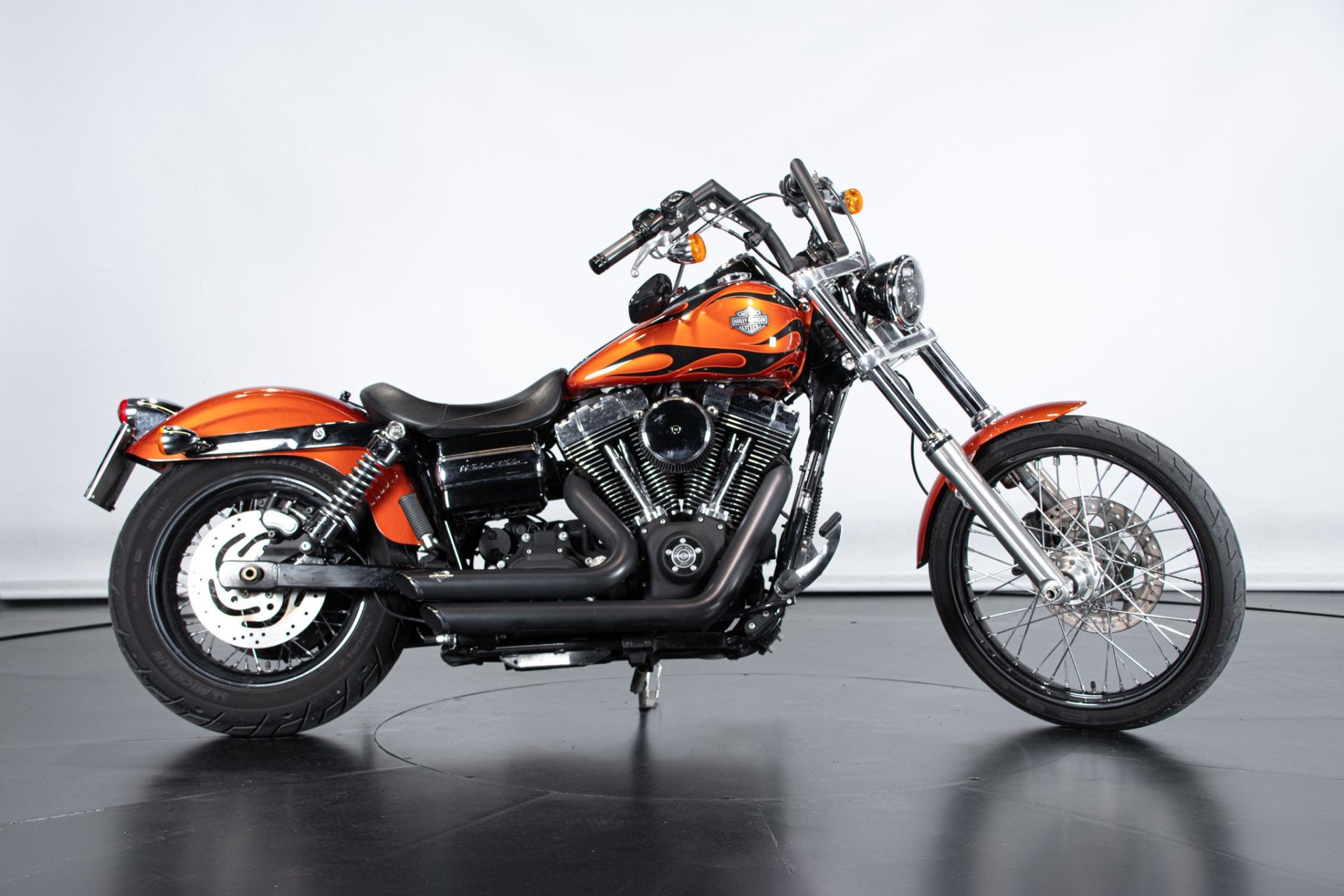 2010 HARLEY DAVIDSON DYNA WYDE GLIDE