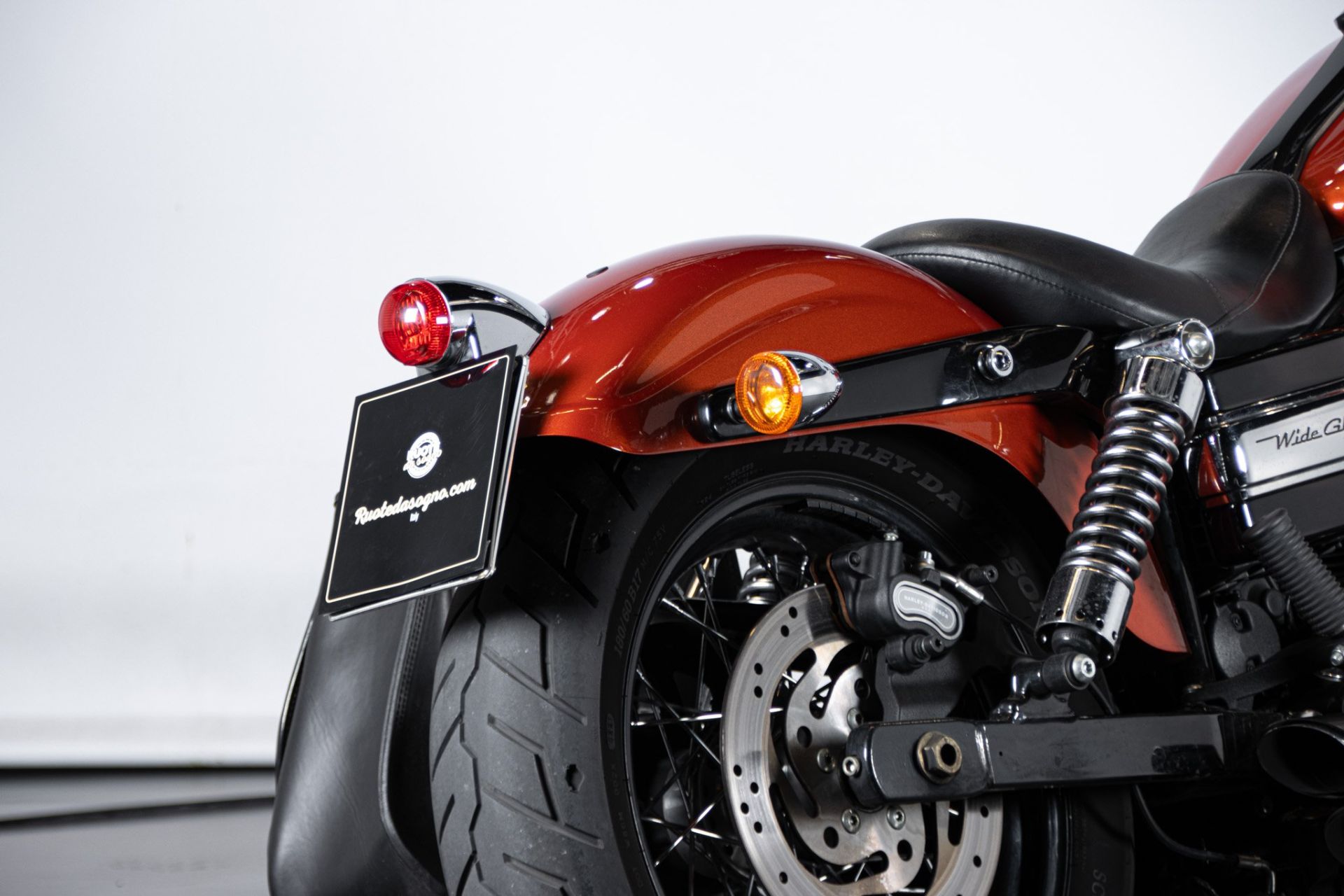 2010 HARLEY DAVIDSON DYNA WYDE GLIDE