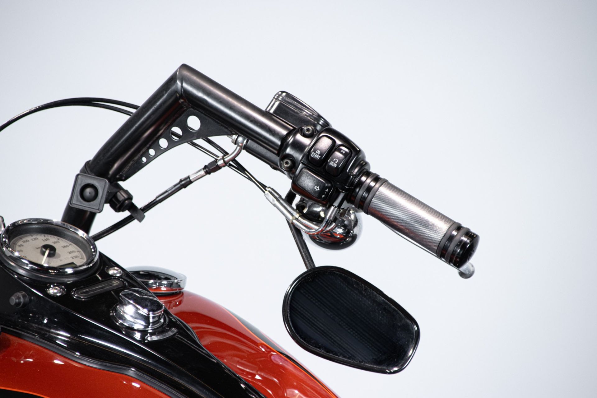 2010 HARLEY DAVIDSON DYNA WYDE GLIDE