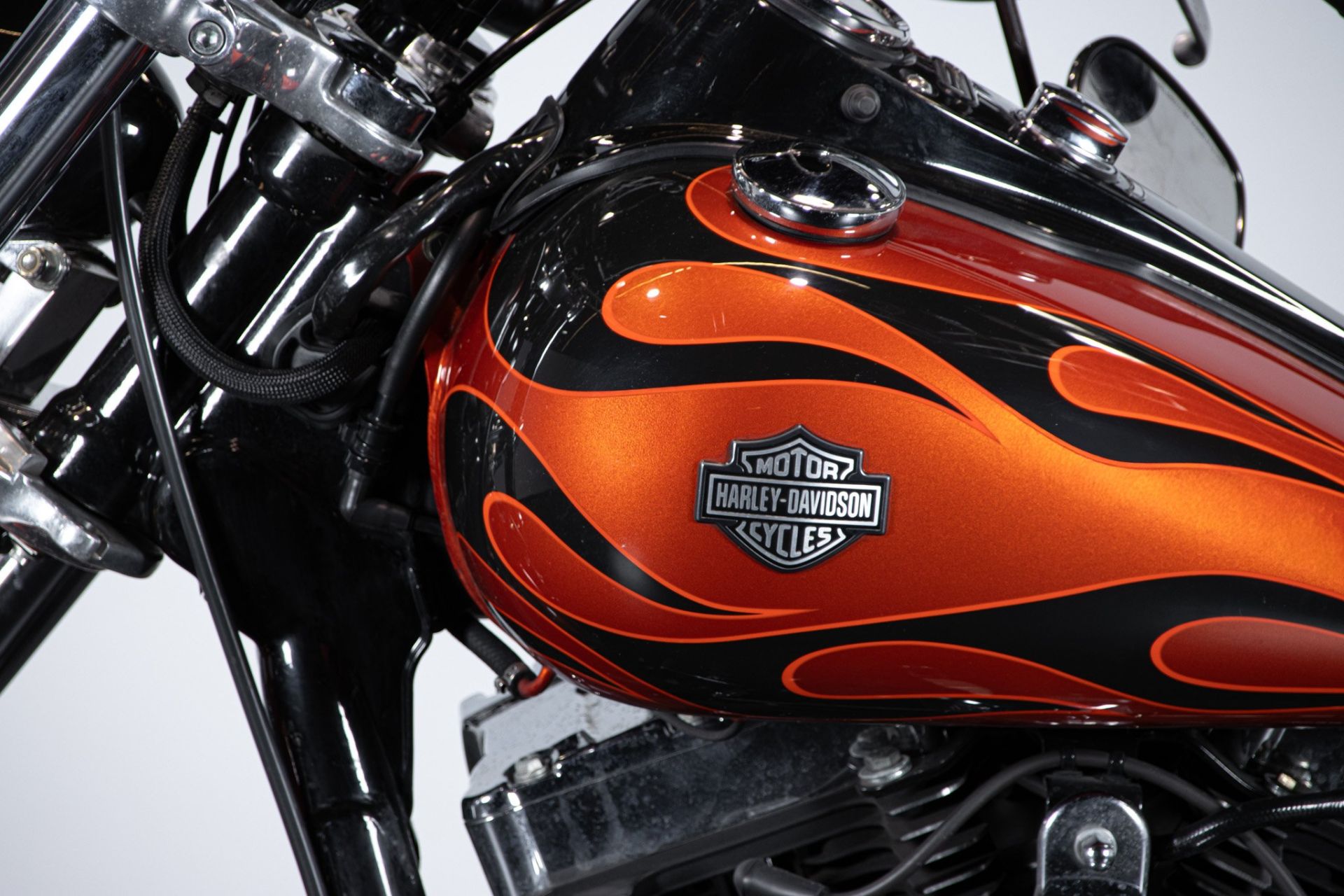 2010 HARLEY DAVIDSON DYNA WYDE GLIDE