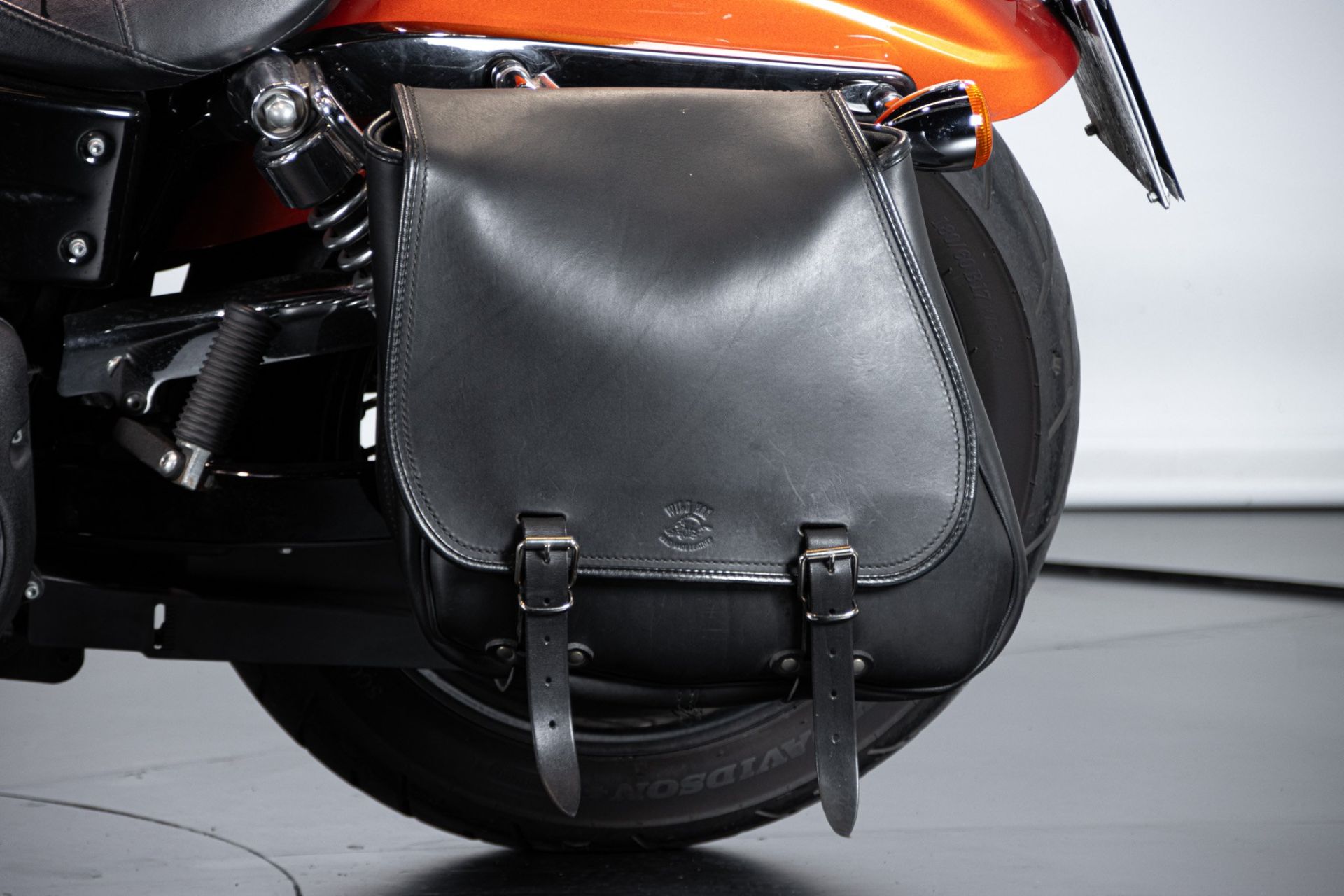 2010 HARLEY DAVIDSON DYNA WYDE GLIDE