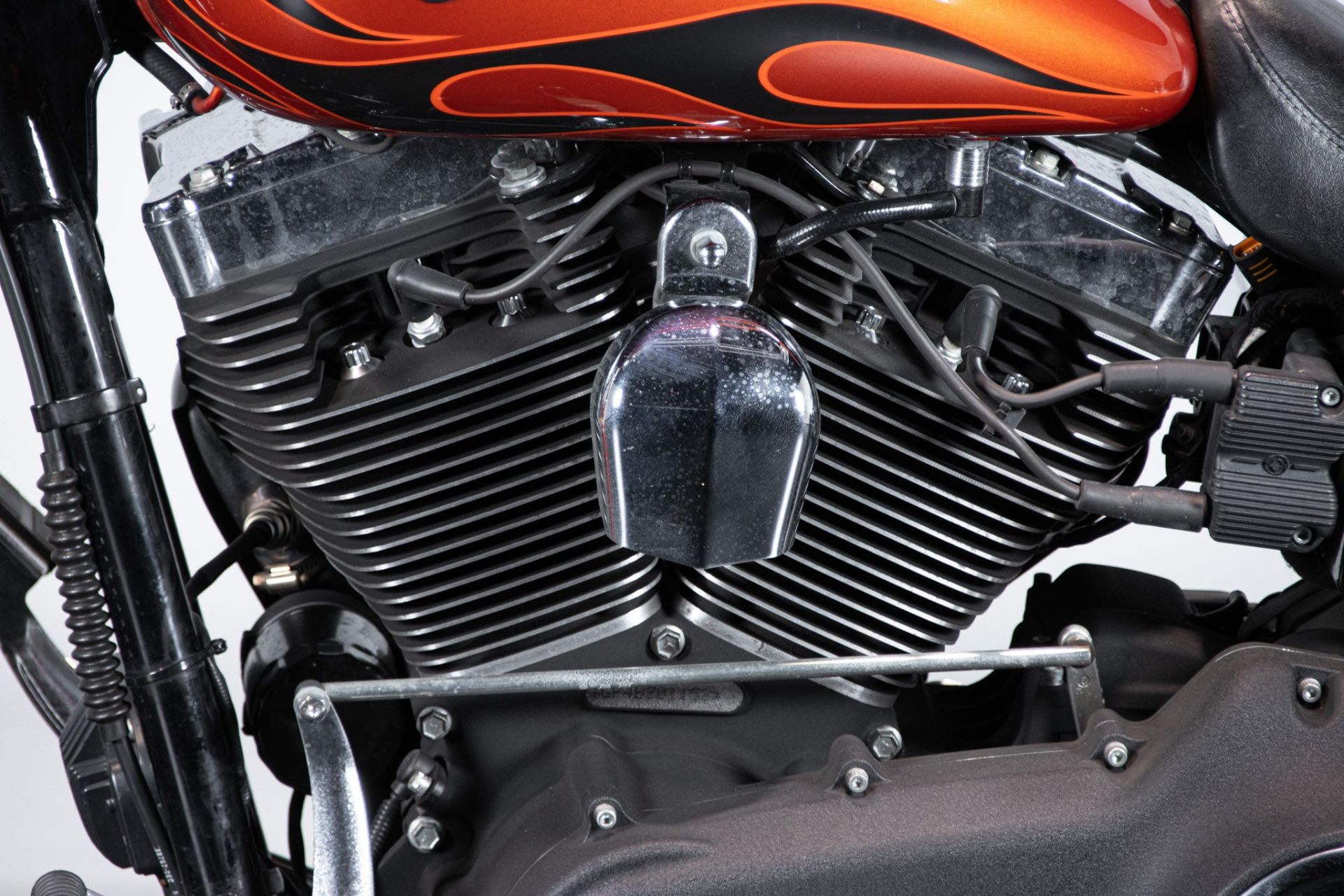 2010 HARLEY DAVIDSON DYNA WYDE GLIDE