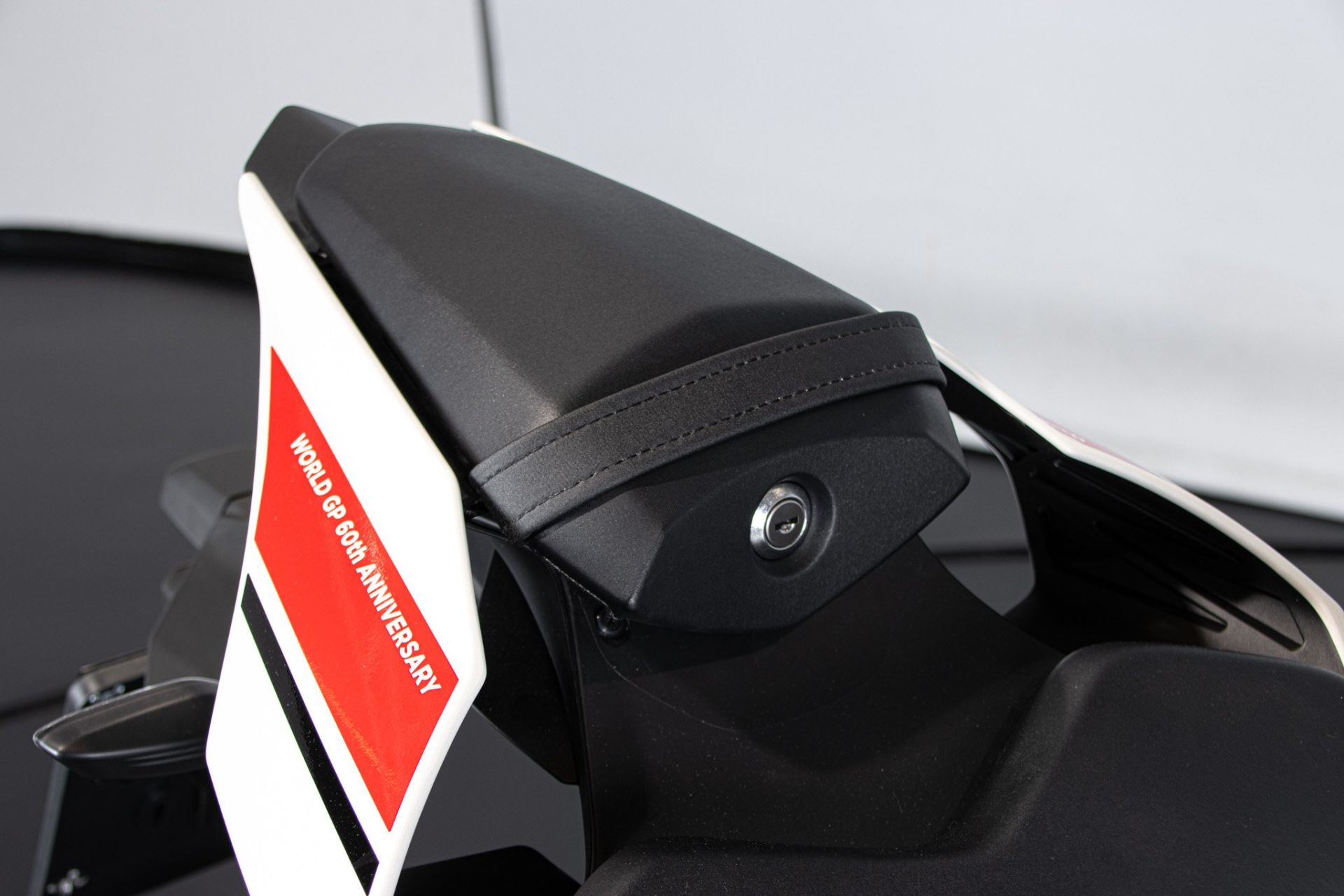 2023 YAMAHA R1 60°th ANNIVERSARIO