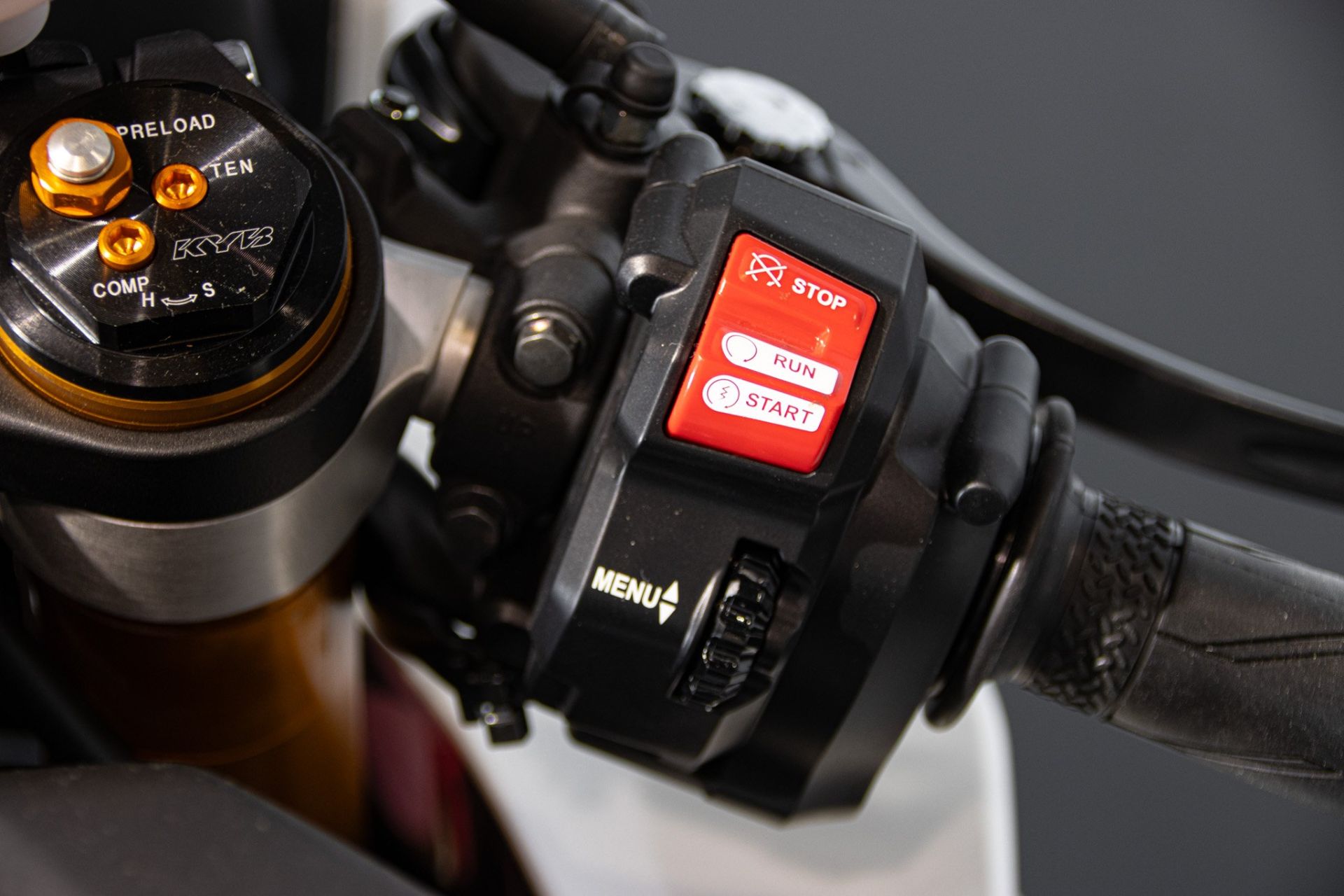 2023 YAMAHA R1 60°th ANNIVERSARIO
