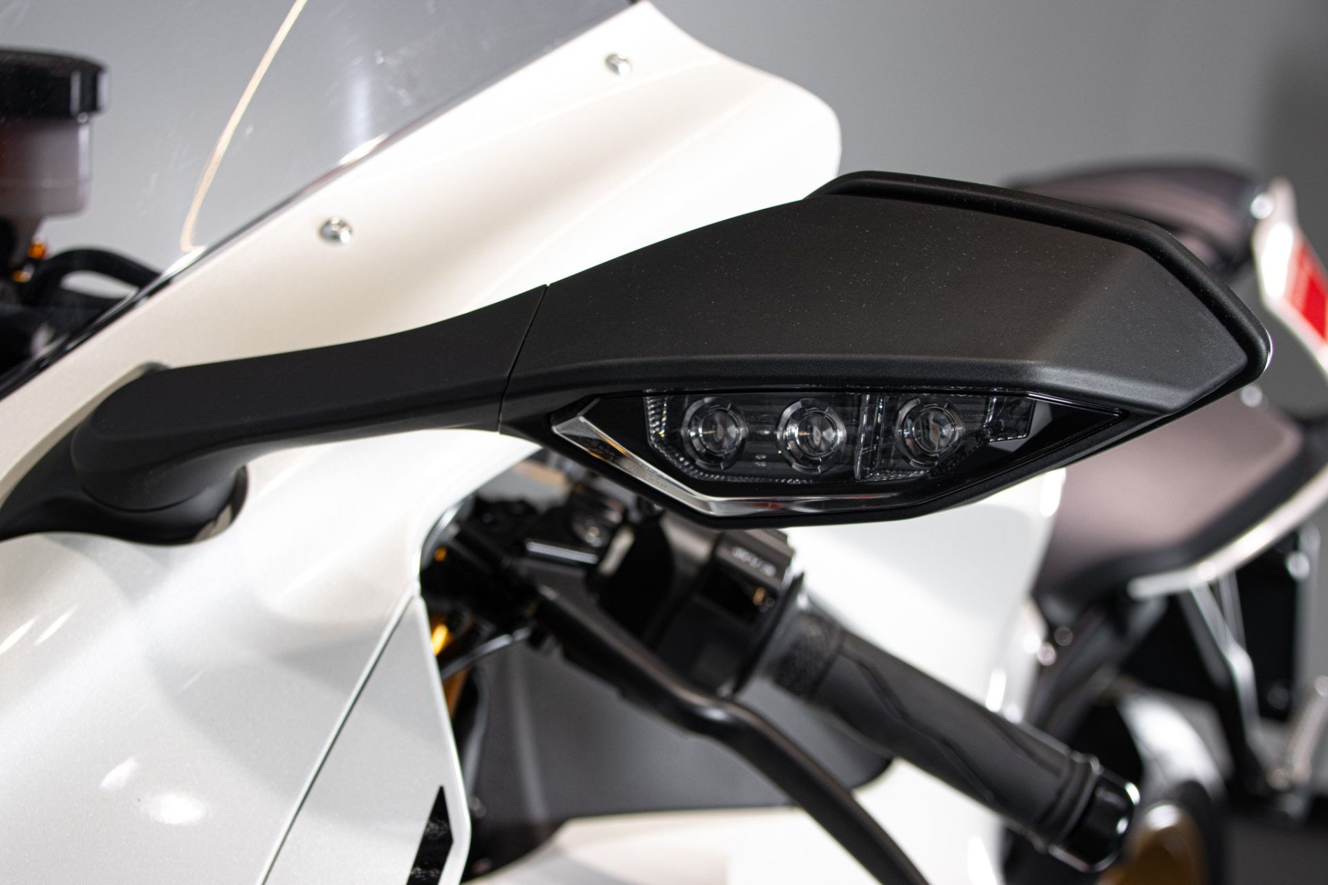 2023 YAMAHA R1 60°th ANNIVERSARIO