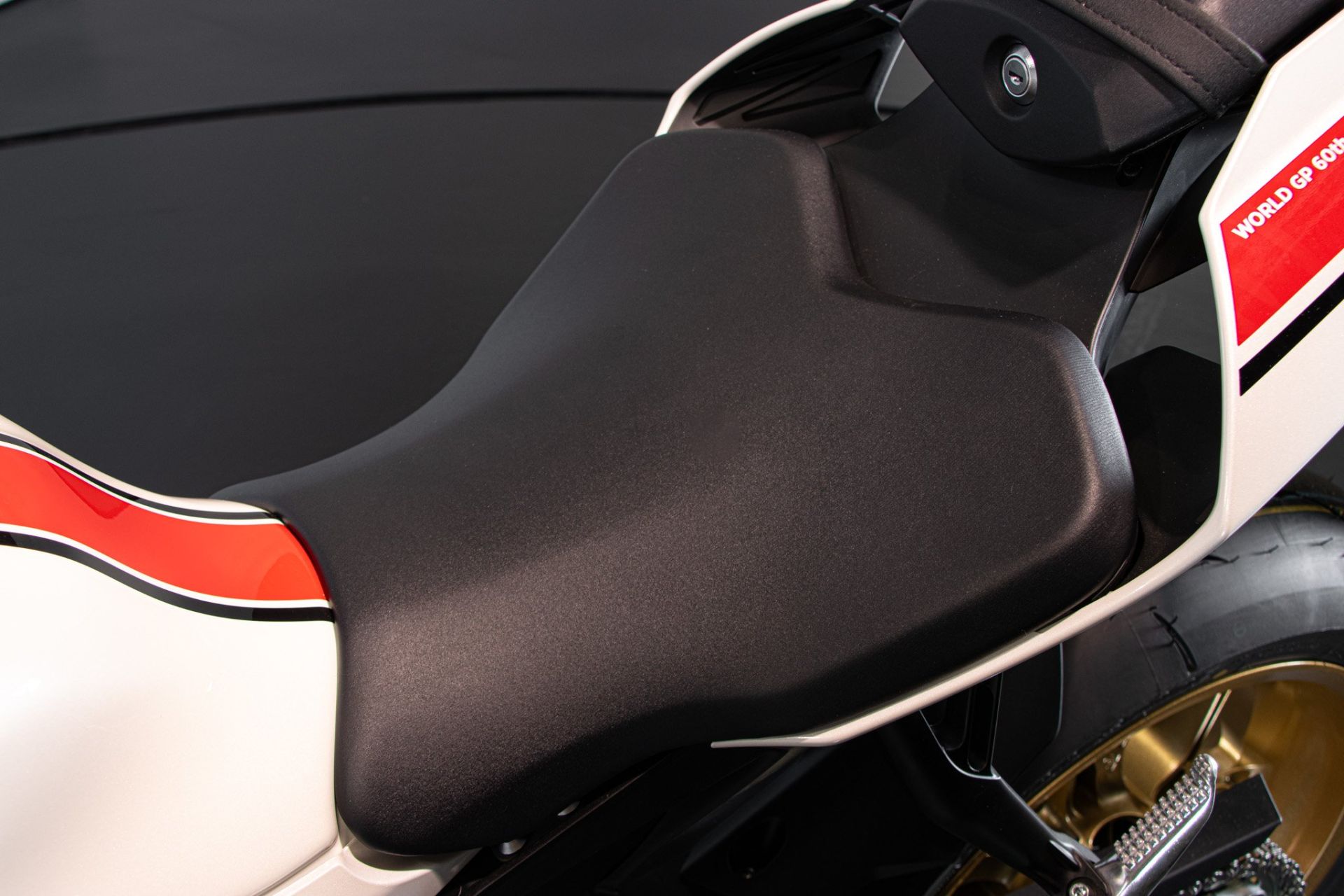 2023 YAMAHA R1 60°th ANNIVERSARIO