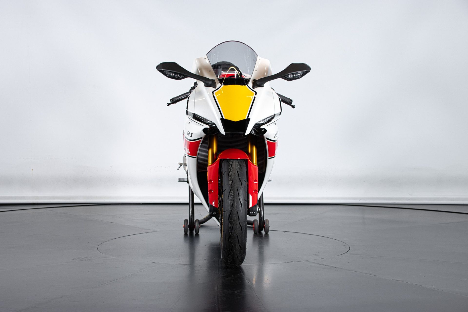 2023 YAMAHA R1 60°th ANNIVERSARIO