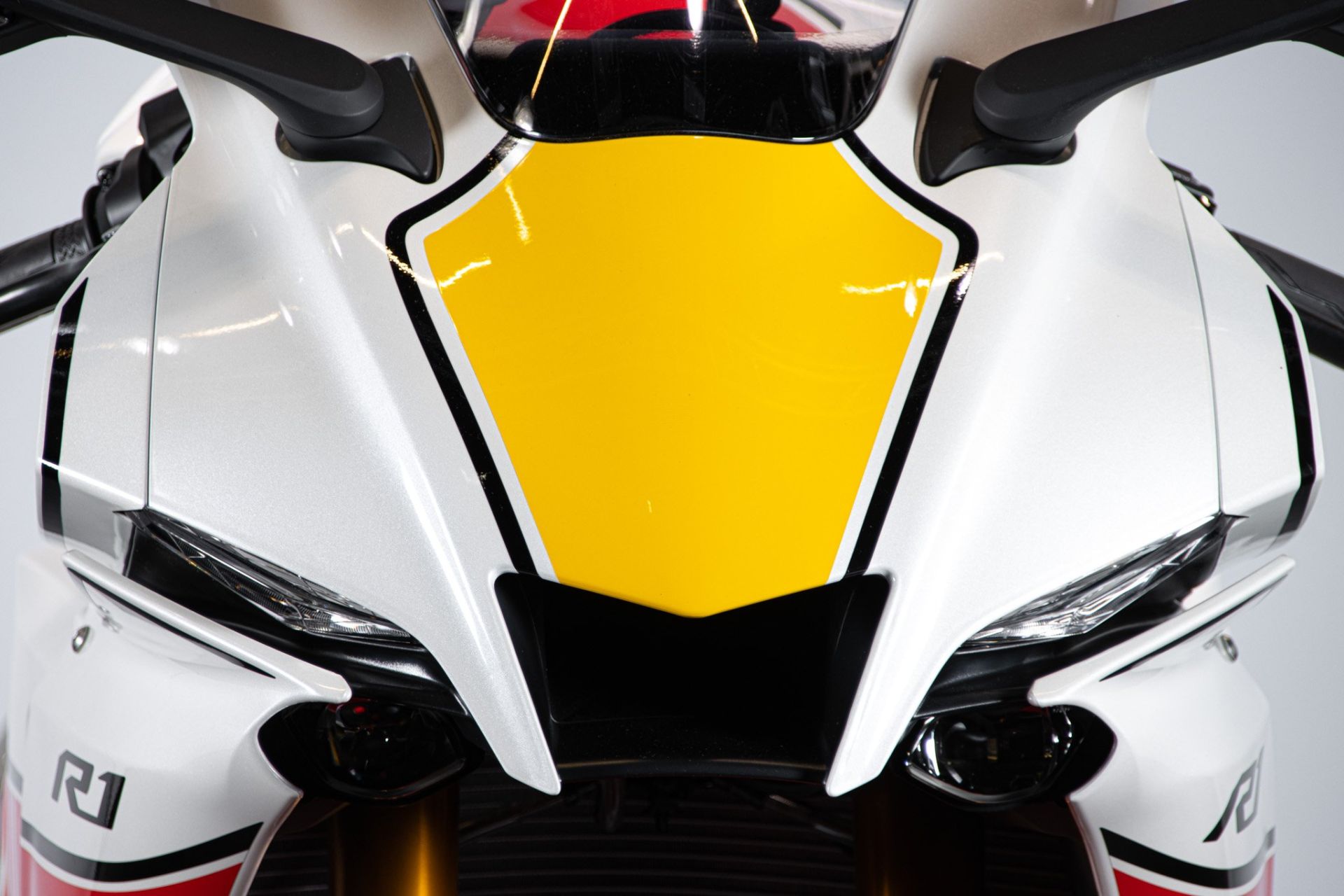 2023 YAMAHA R1 60°th ANNIVERSARIO