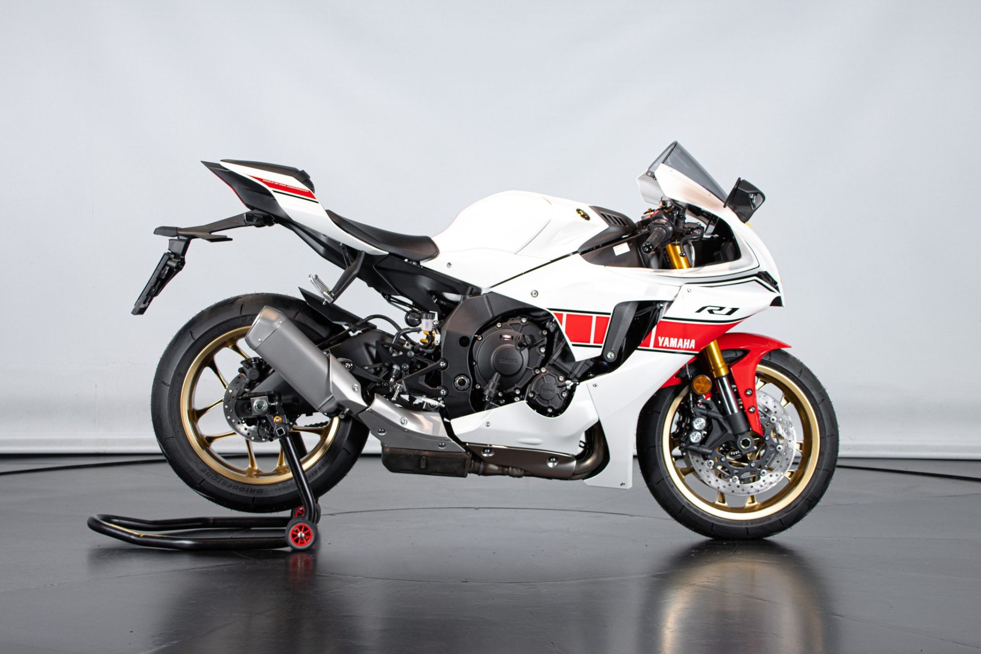 2023 YAMAHA R1 60°th ANNIVERSARIO
