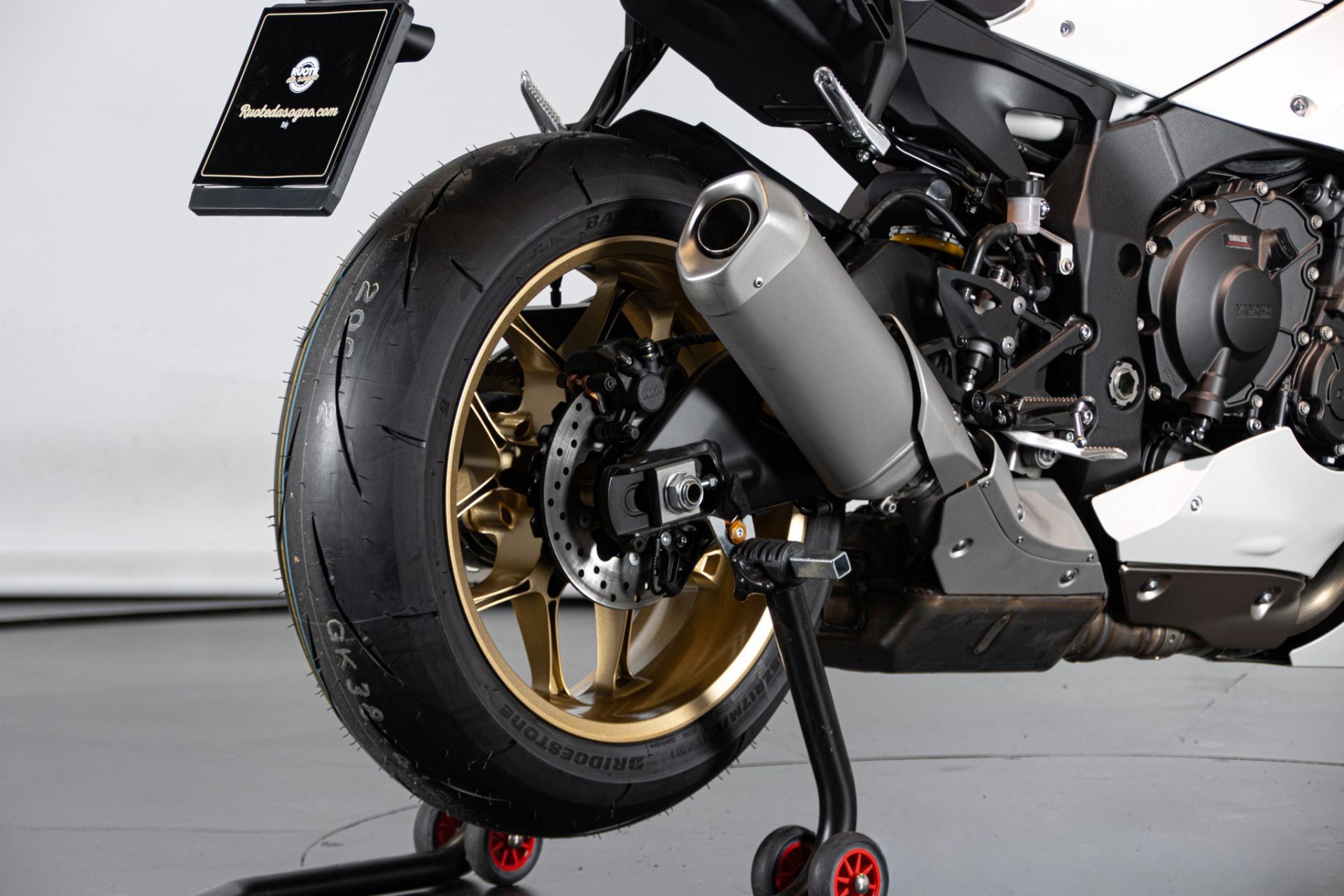 2023 YAMAHA R1 60°th ANNIVERSARIO
