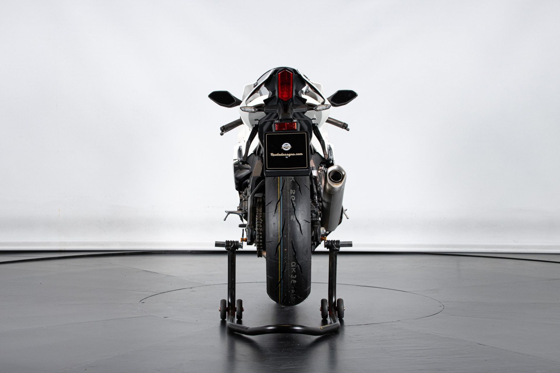 2023 YAMAHA R1 60°th ANNIVERSARIO