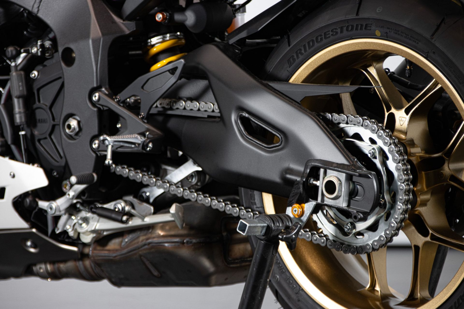2023 YAMAHA R1 60°th ANNIVERSARIO