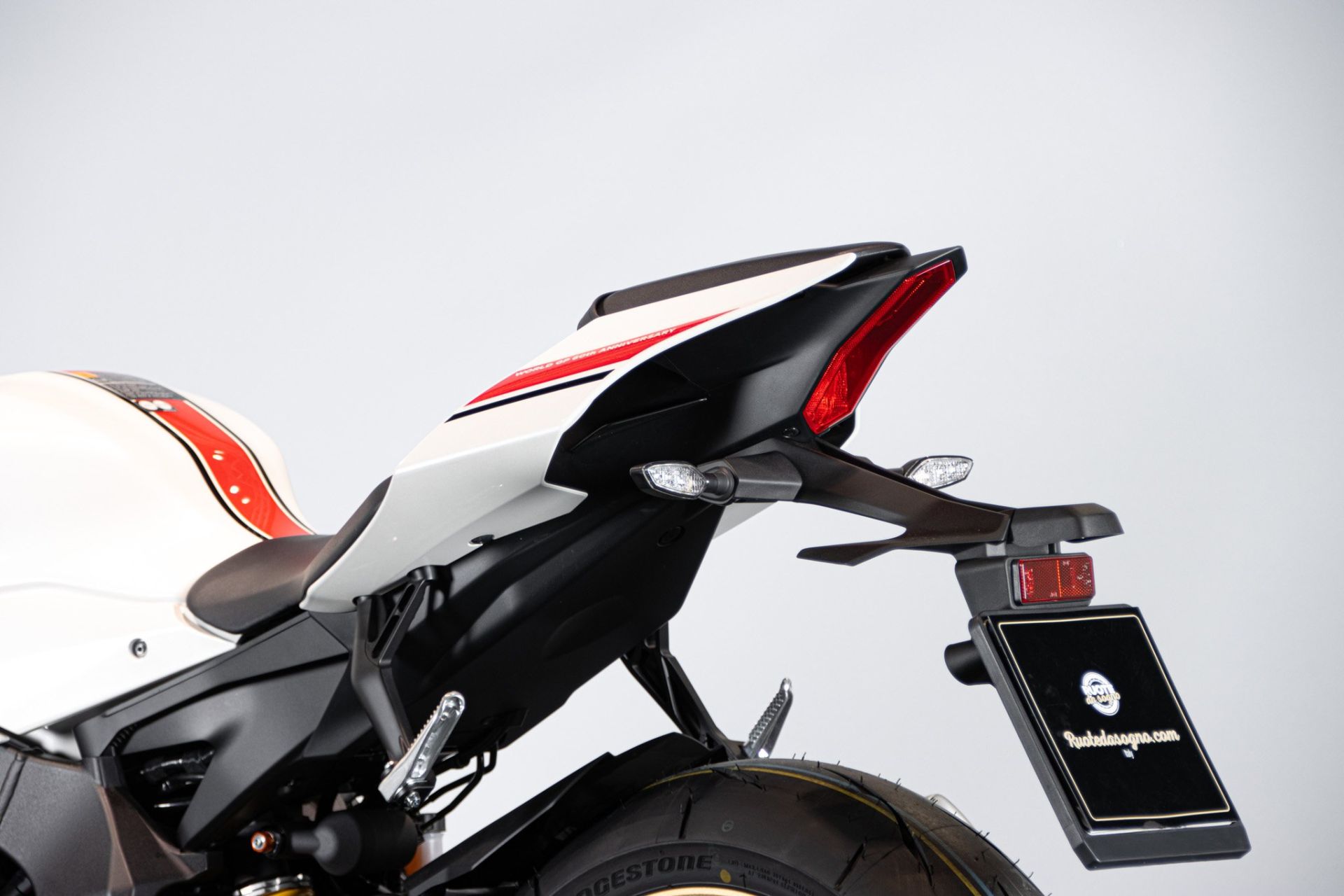 2023 YAMAHA R1 60°th ANNIVERSARIO