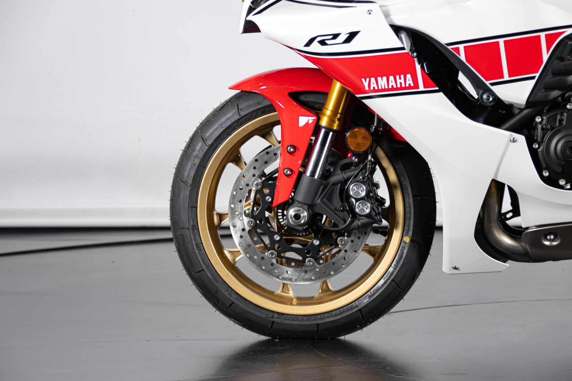 2023 YAMAHA R1 60°th ANNIVERSARIO