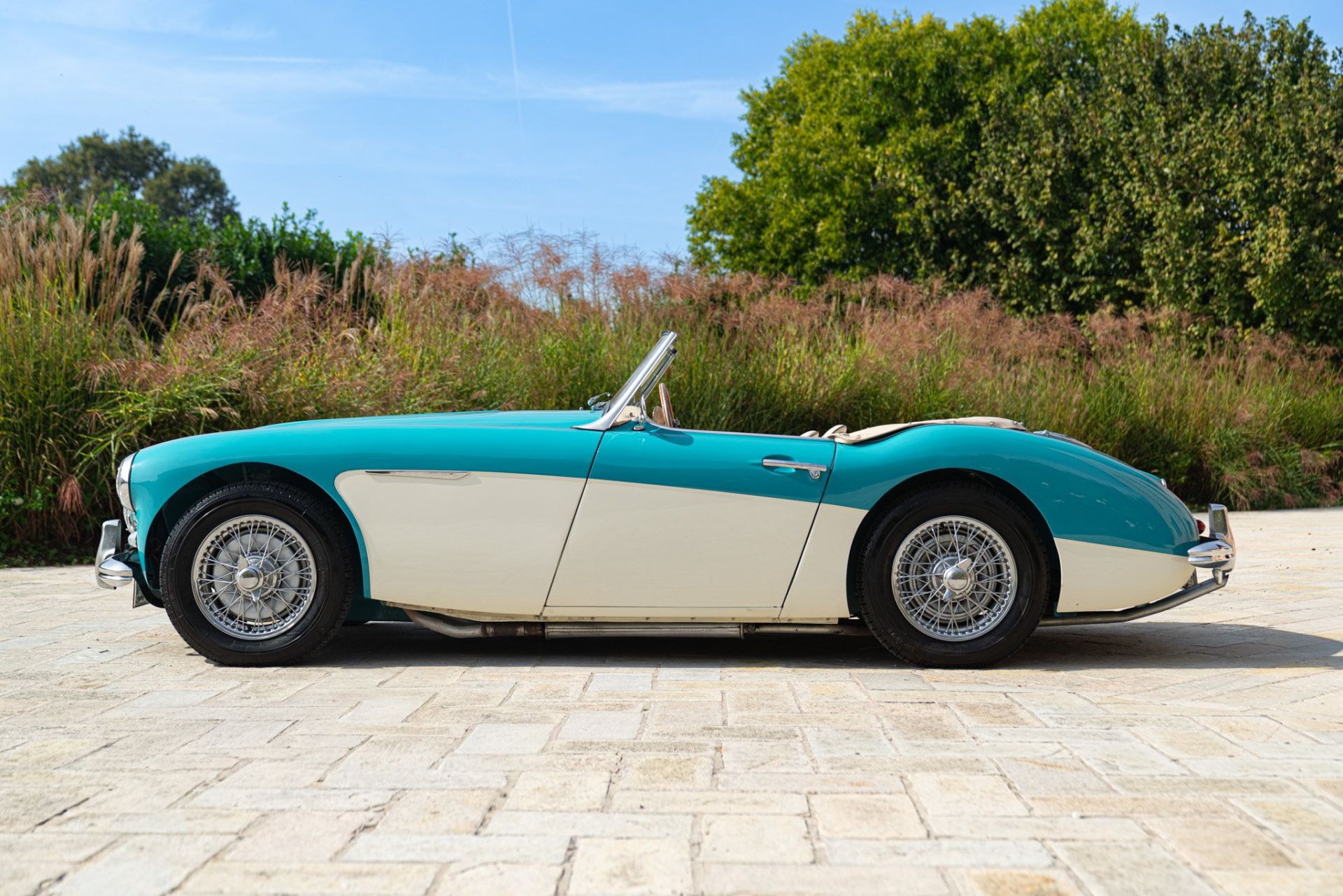 1957 AUSTIN HEALEY 100/6 BN4