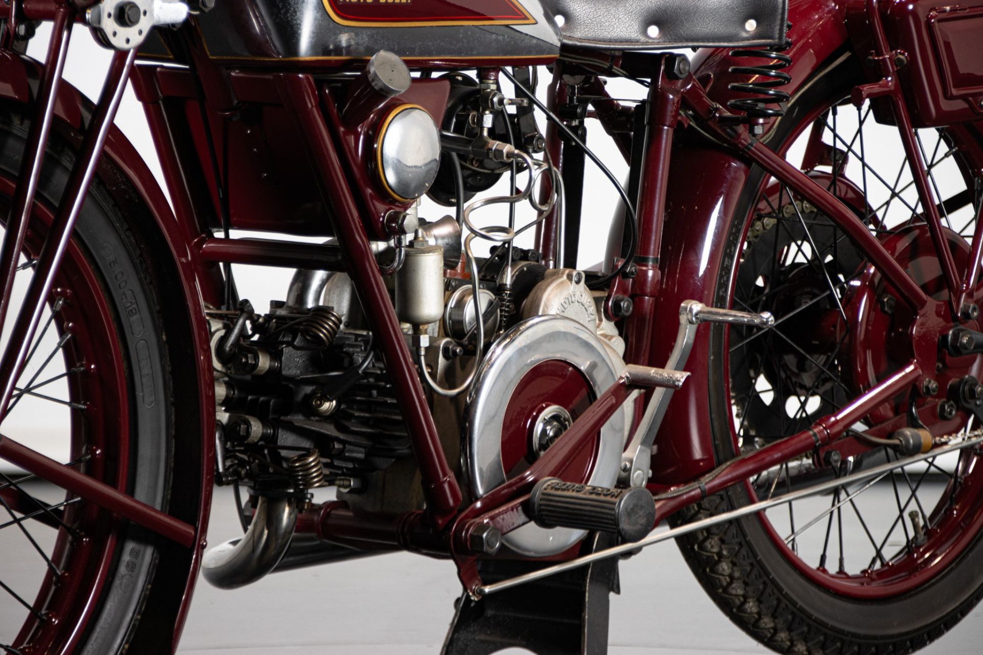 1937 MOTO GUZZI P175