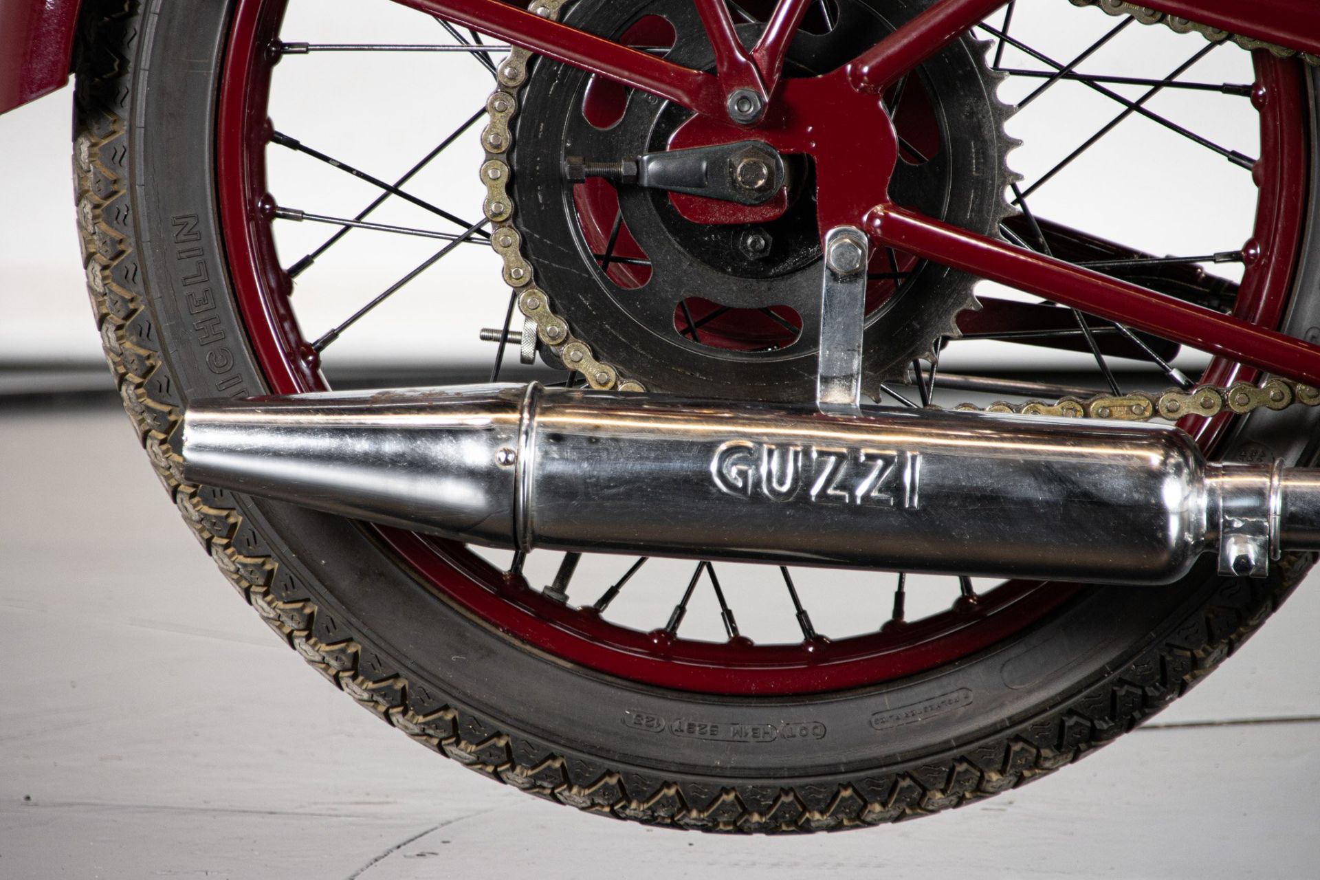 1937 MOTO GUZZI P175