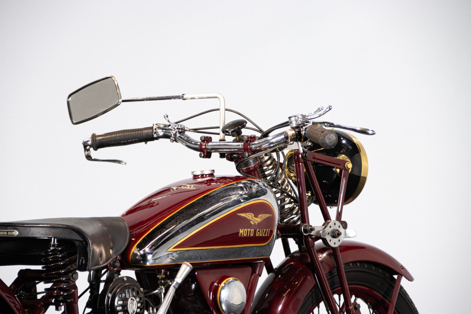 1937 MOTO GUZZI P175