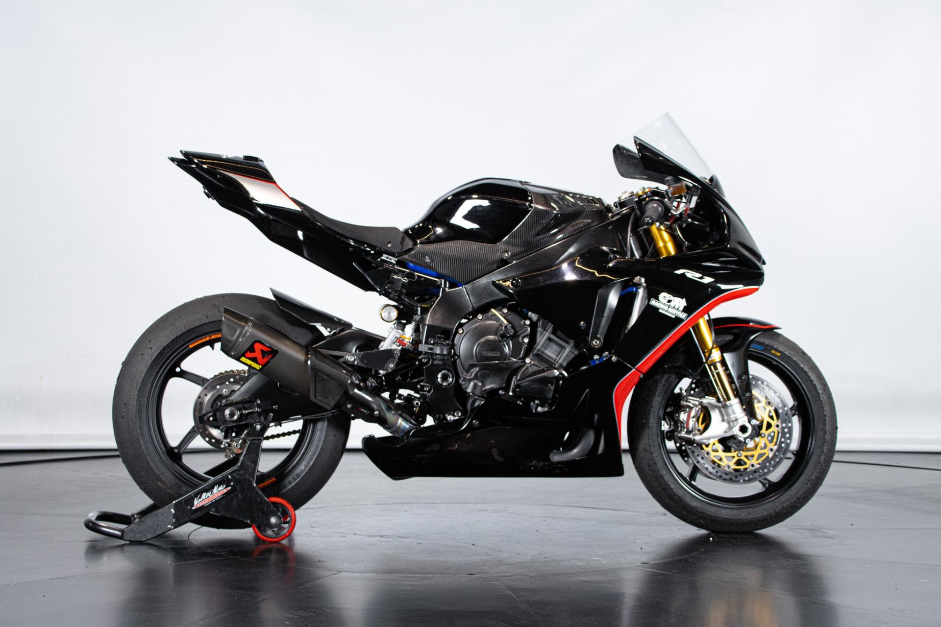 2024 YAMAHA R1