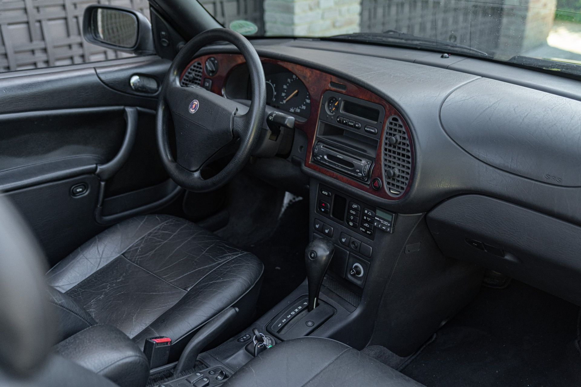 1997 SAAB 900 SE