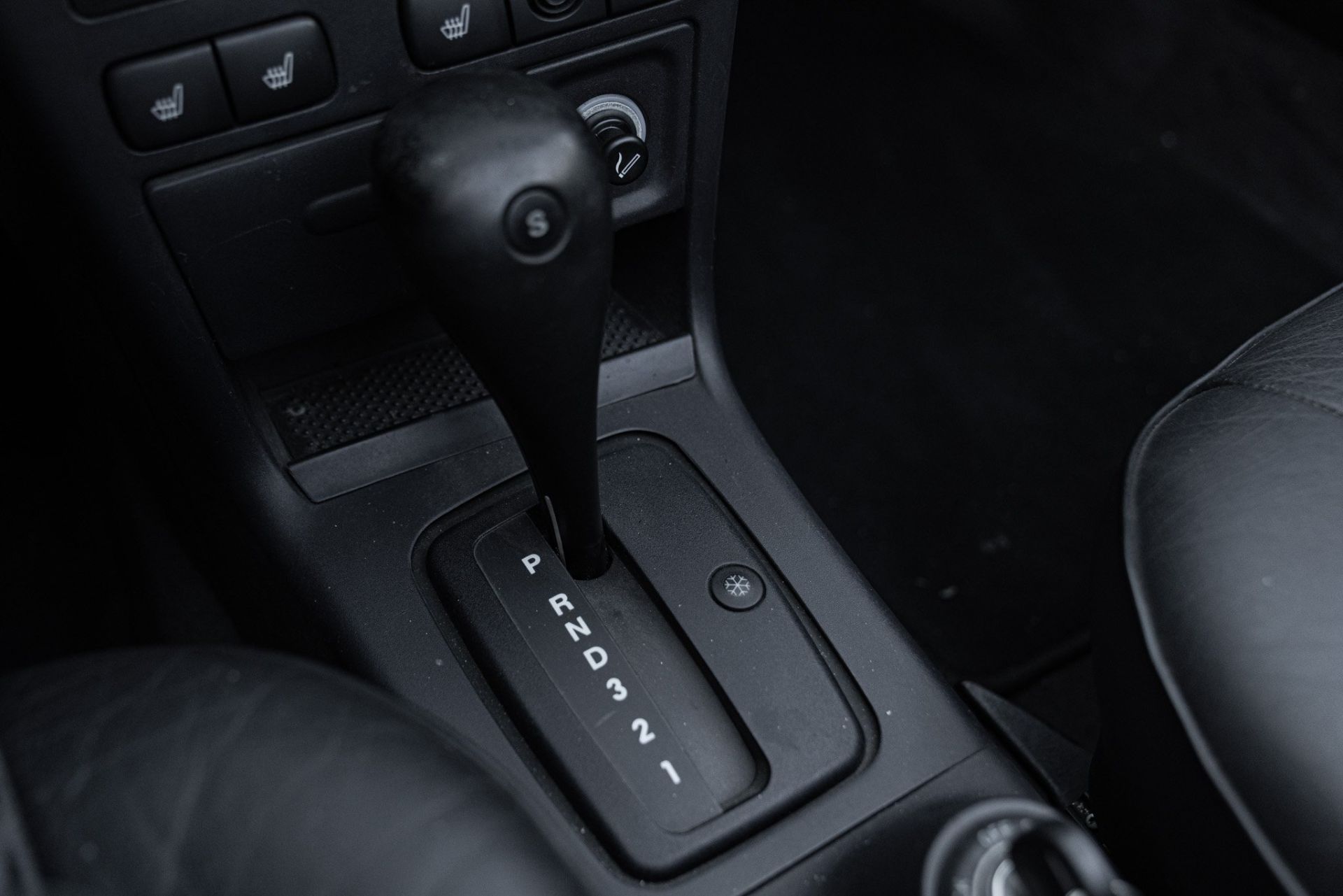 1997 SAAB 900 SE