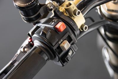 1998 DUCATI MONSTER 900