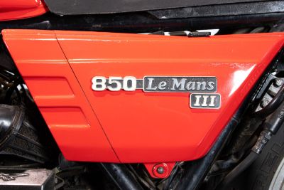 1981 MOTO GUZZI 850 LE MANS III