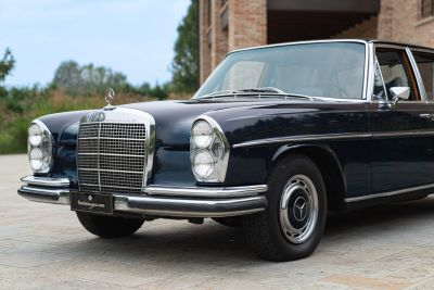 1973 MERCEDES -BENZ 300 SEL 3.5