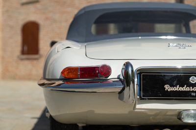 1968 JAGUAR E-TYPE I° SERIE 4.2 ROADSTER