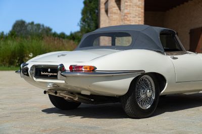 1968 JAGUAR E-TYPE I° SERIE 4.2 ROADSTER