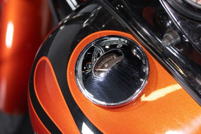 2010 HARLEY DAVIDSON DYNA WYDE GLIDE