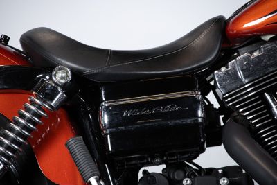 2010 HARLEY DAVIDSON DYNA WYDE GLIDE