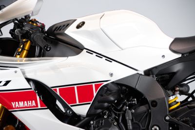 2023 YAMAHA R1 60°th ANNIVERSARIO