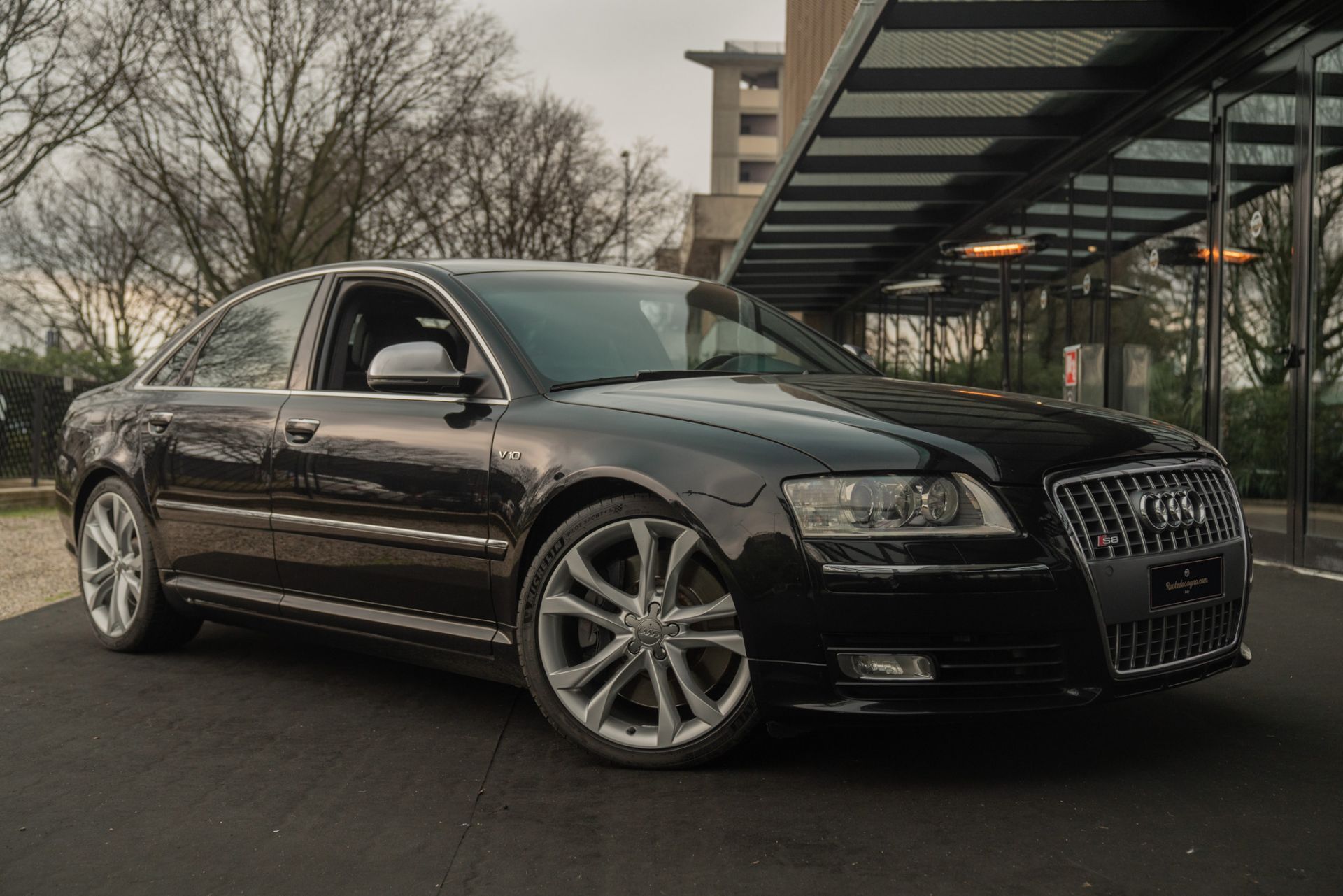 2009 Audi S8 V10 Audi Coches de época Ruote da Sogno
