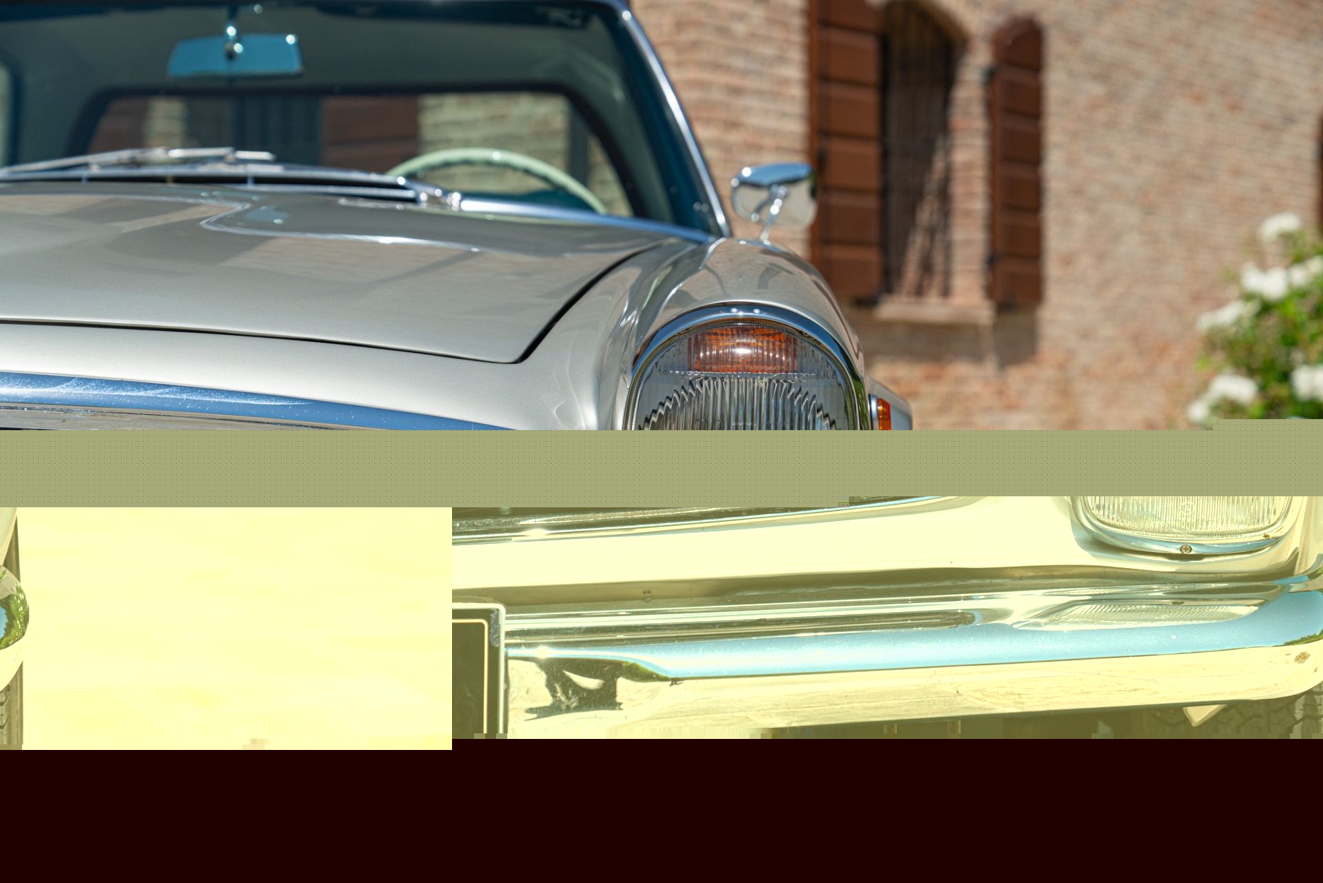 1965 MERCEDES-BENZ 230 SL