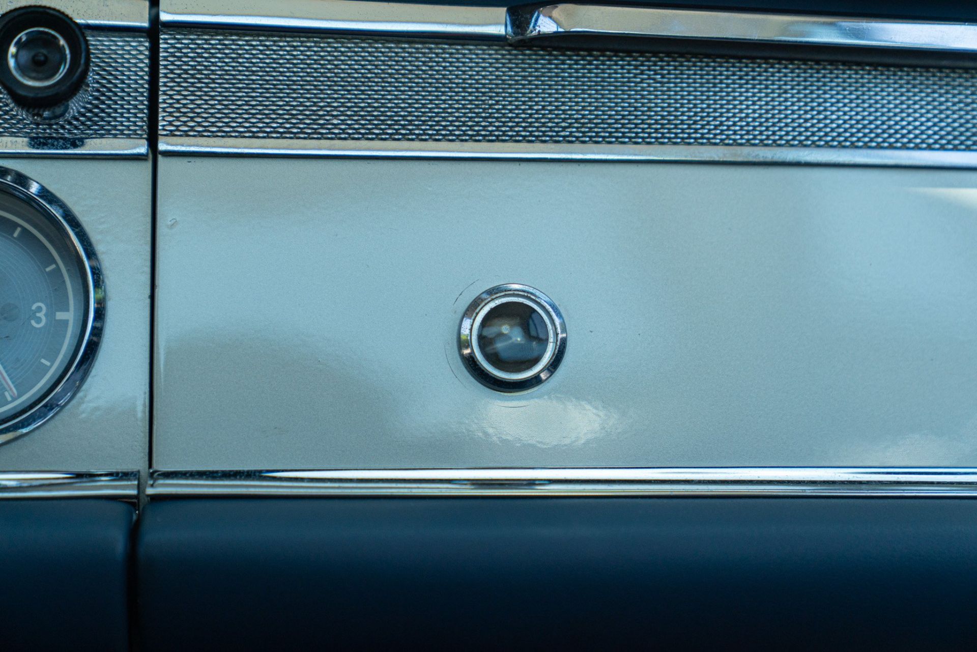 1965 MERCEDES-BENZ 230 SL