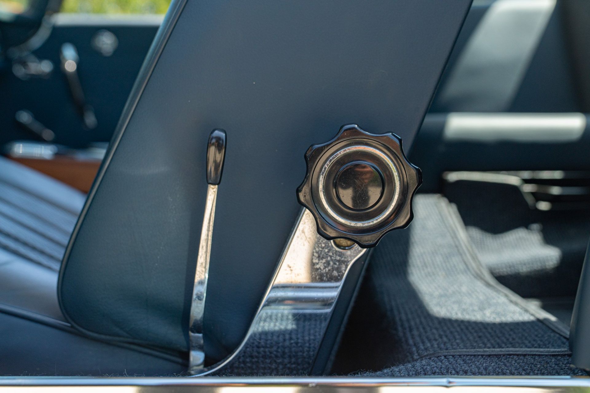 1965 MERCEDES-BENZ 230 SL