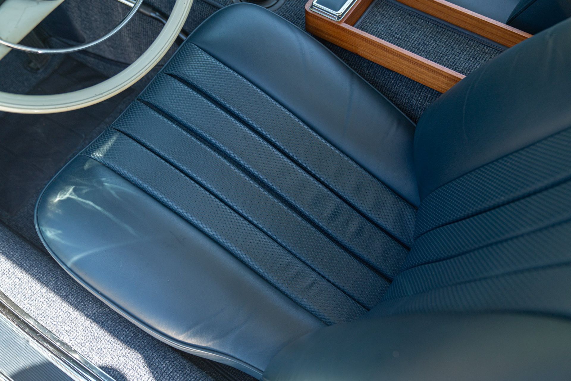 1965 MERCEDES-BENZ 230 SL