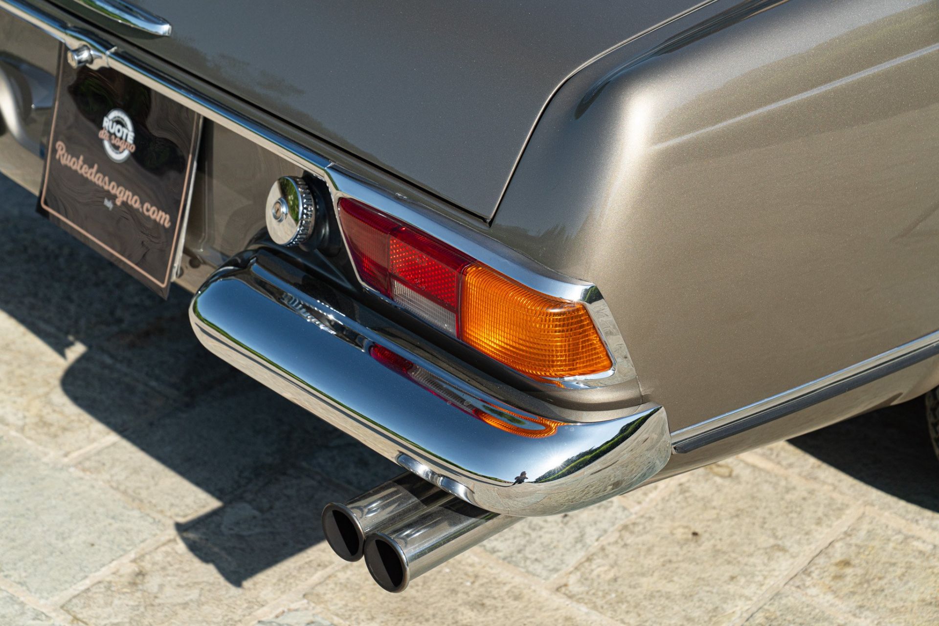 1969 MERCEDES-BENZ 280 SL